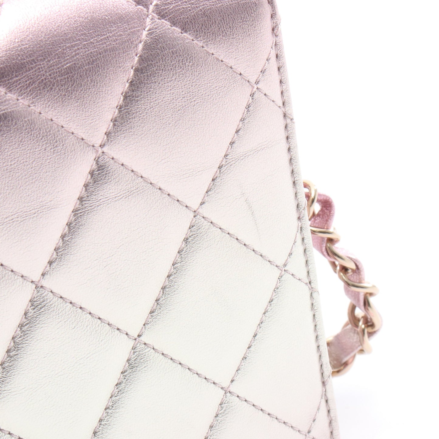 マトラッセ チェーンショルダーバッグ ラムスキン ピンク シャンパンゴールド ゴールド金具 メタリック シャネル バッグ CHANEL