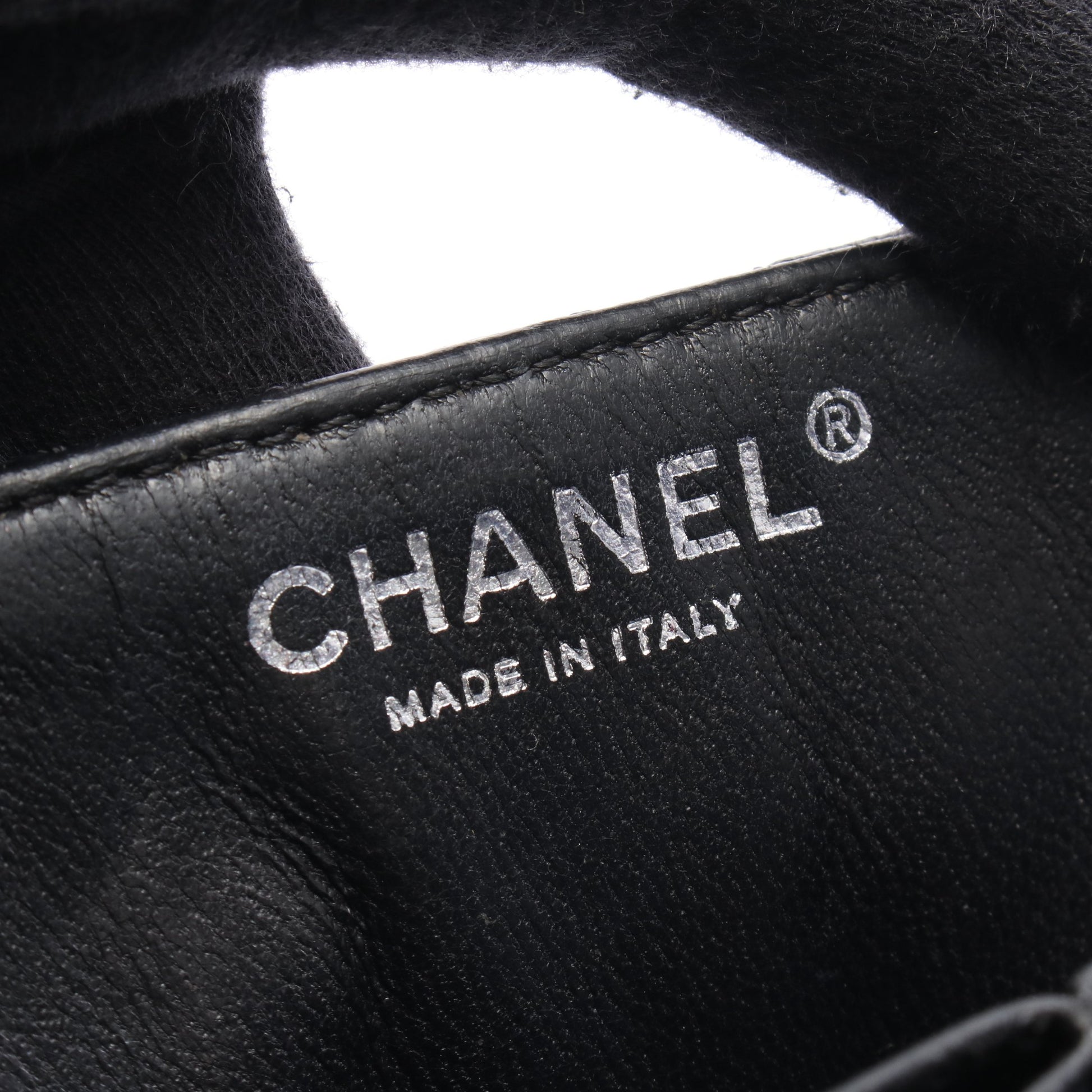 マトラッセ チェーンショルダーバッグ キャビアスキン ブラック シルバー金具 シャネル バッグ CHANEL