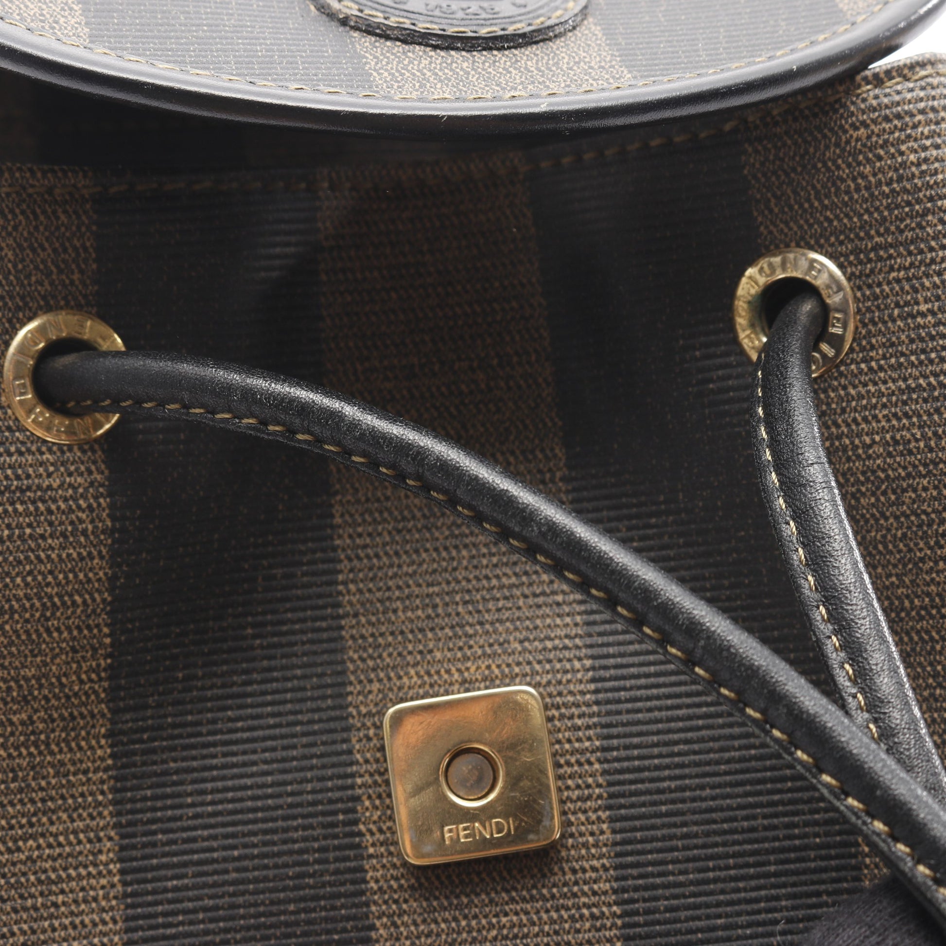 ペカン バックパック リュックサック PVC レザー ブラウン ブラック フェンディ バッグ FENDI