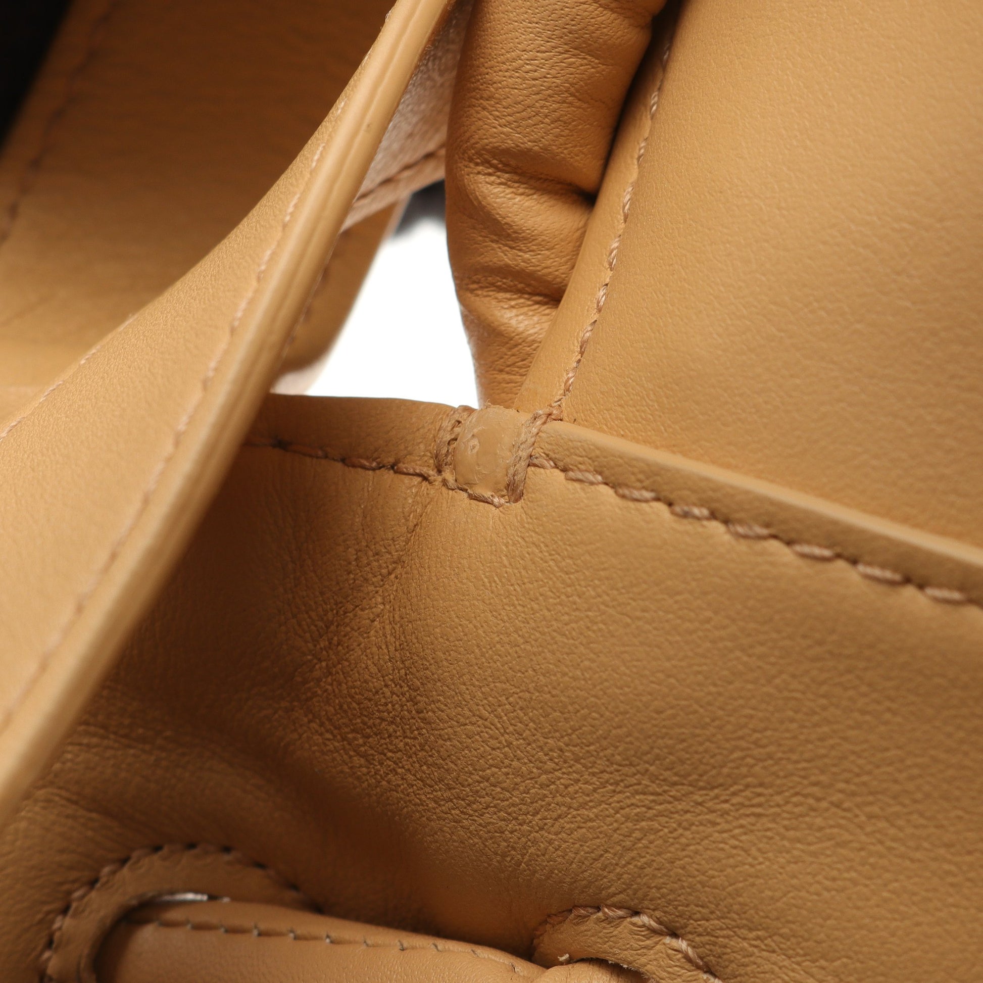 BEAK ビーク ハンドバッグ レザー ライトベージュ ボッテガヴェネタ バッグ BOTTEGA VENETA