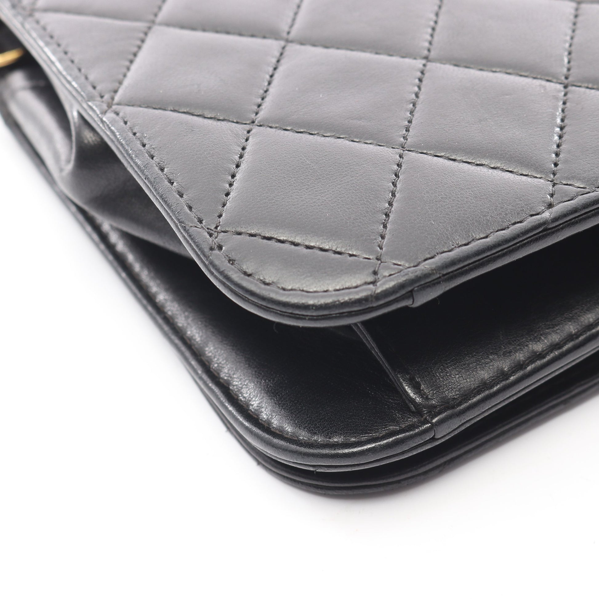 マトラッセ フルフラップ チェーンショルダーバッグ ラムスキン ブラック ゴールド金具 シャネル バッグ CHANEL