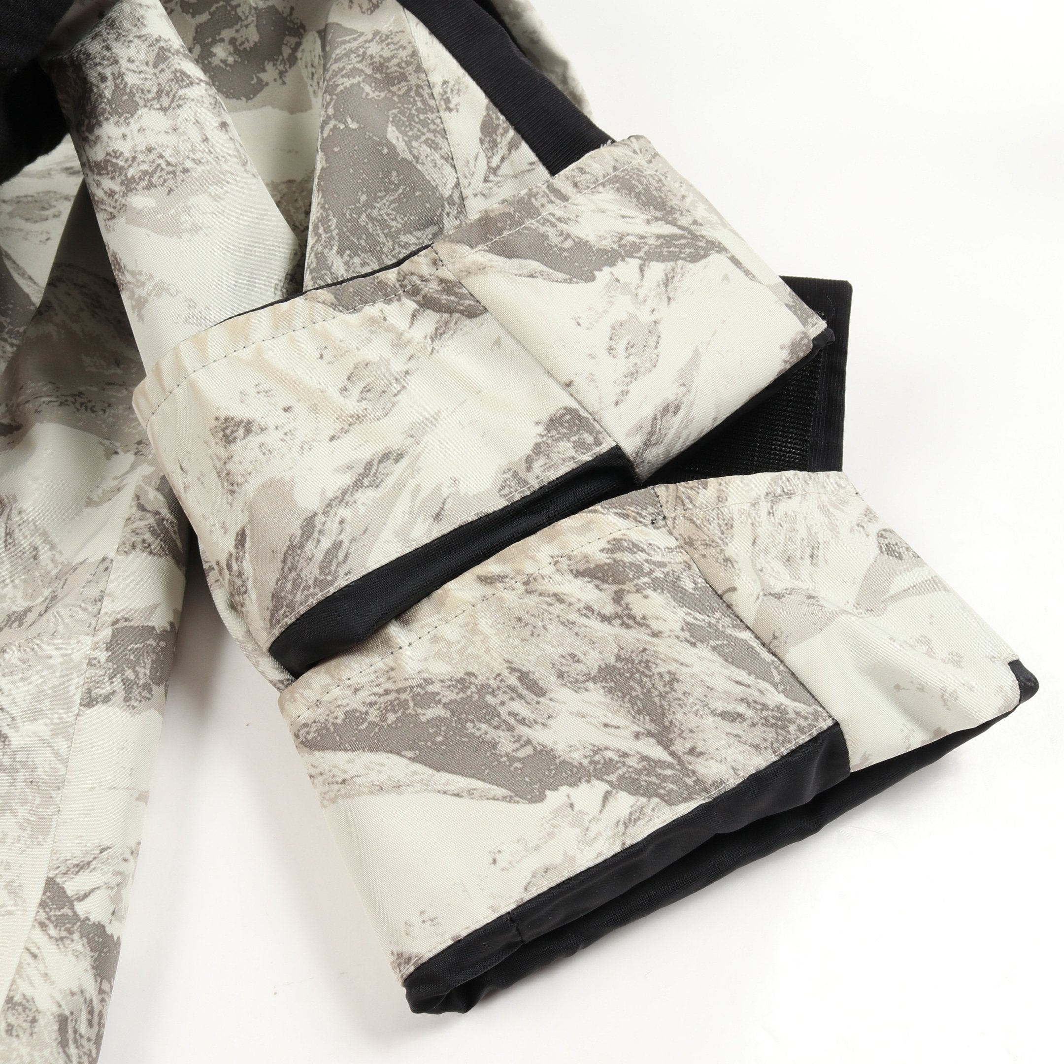 NOVELTY GTX MOUNTAIN JACKET マウンテンパーカー 総柄 カーキベージュ