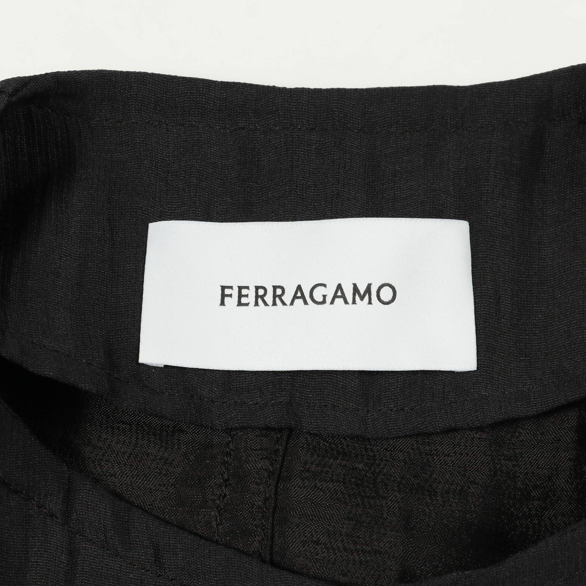 セットアップ シルク ブラック サルヴァトーレフェラガモ スーツ Salvatore Ferragamo