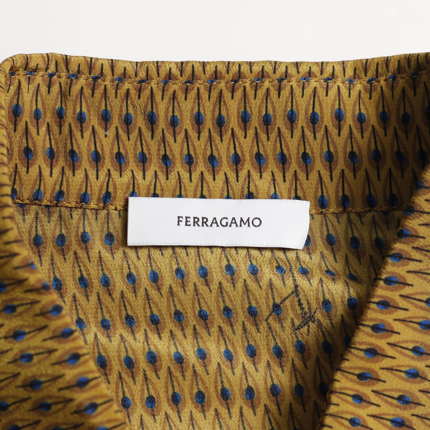 シャツワンピース 総柄 シルク イエローブラウン ブルー マルチカラー サルヴァトーレフェラガモ ワンピース Salvatore Ferragamo
