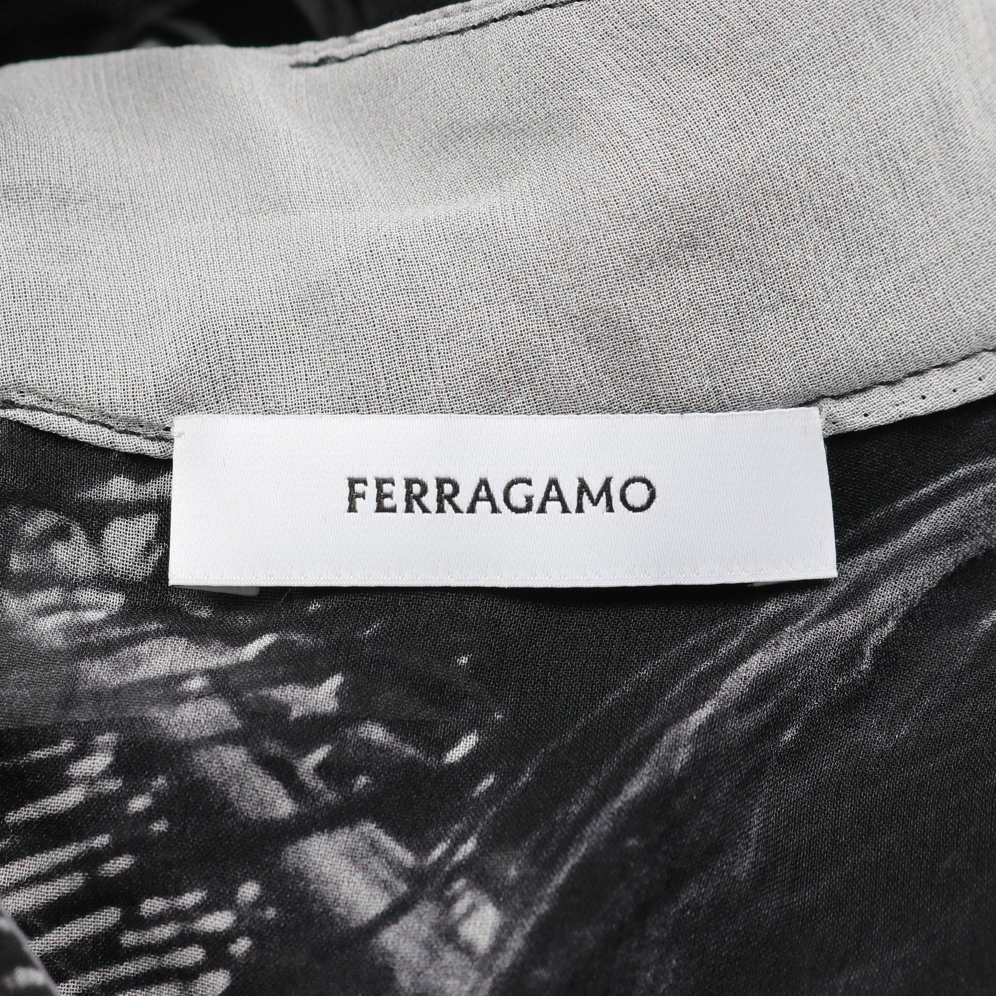 セットアップ ボタニカル フラミンゴ シルク ブラック ホワイト グレー サルヴァトーレフェラガモ スーツ Salvatore Ferragamo