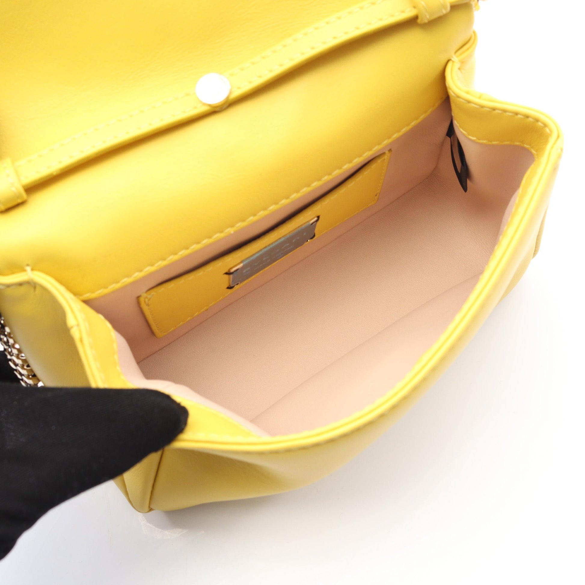 セルペンティ カボション チェーンショルダーバッグ レザー イエロー ブルガリ バッグ BVLGARI