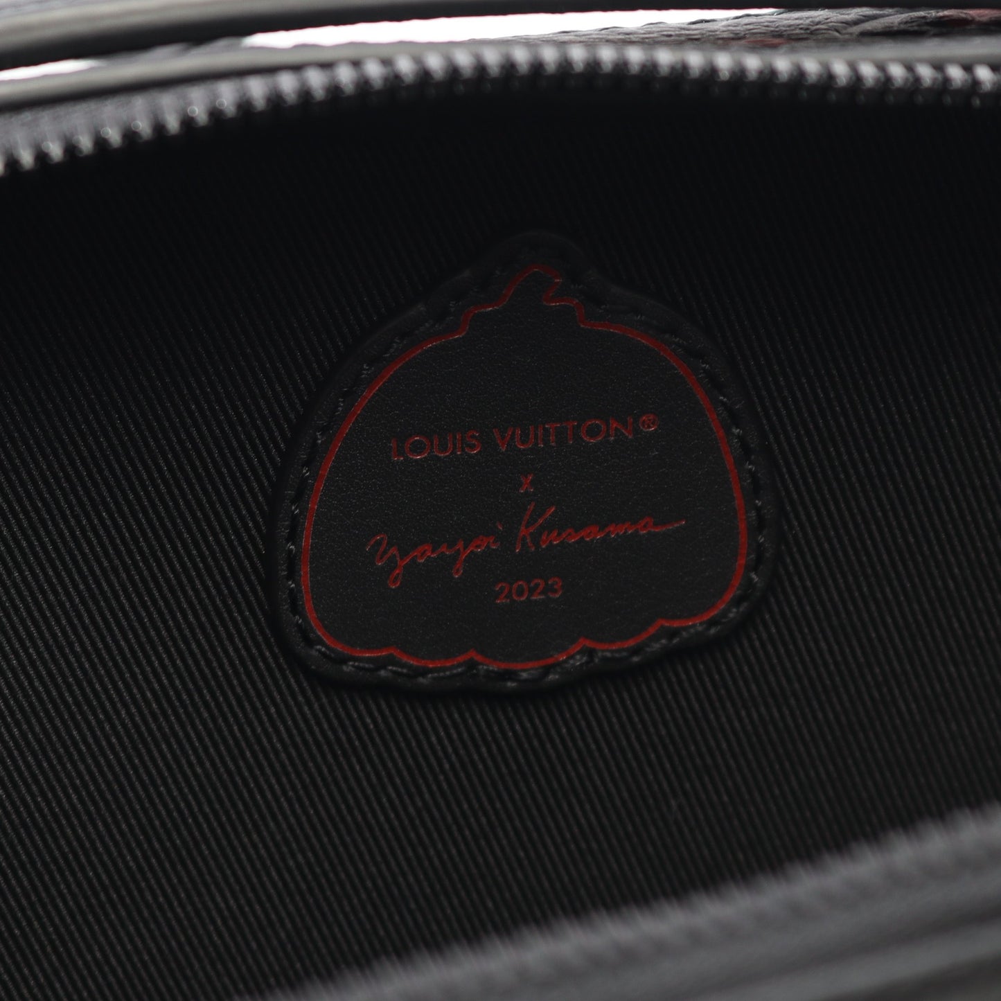 LV × YK ハンドル ソフトトランク モノグラムトリヨン インフィニティドット ハンドバッグ レザー ブラック レッド 2WAY ルイヴィトン バッグ LOUIS VUITTON
