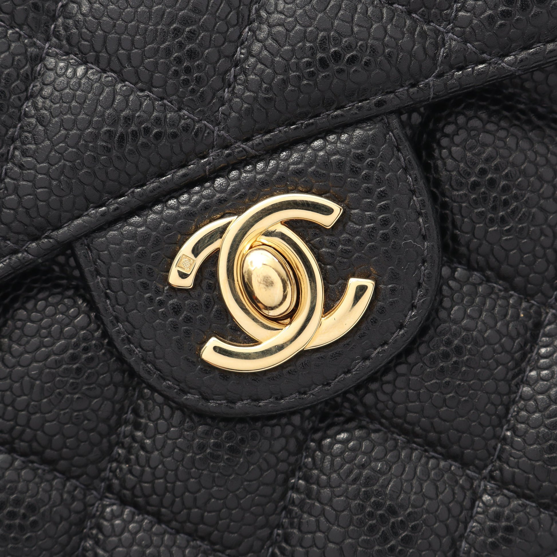 ミニマトラッセ チェーンショルダーバッグ キャビアスキン ブラック ゴールド金具 シャネル バッグ CHANEL