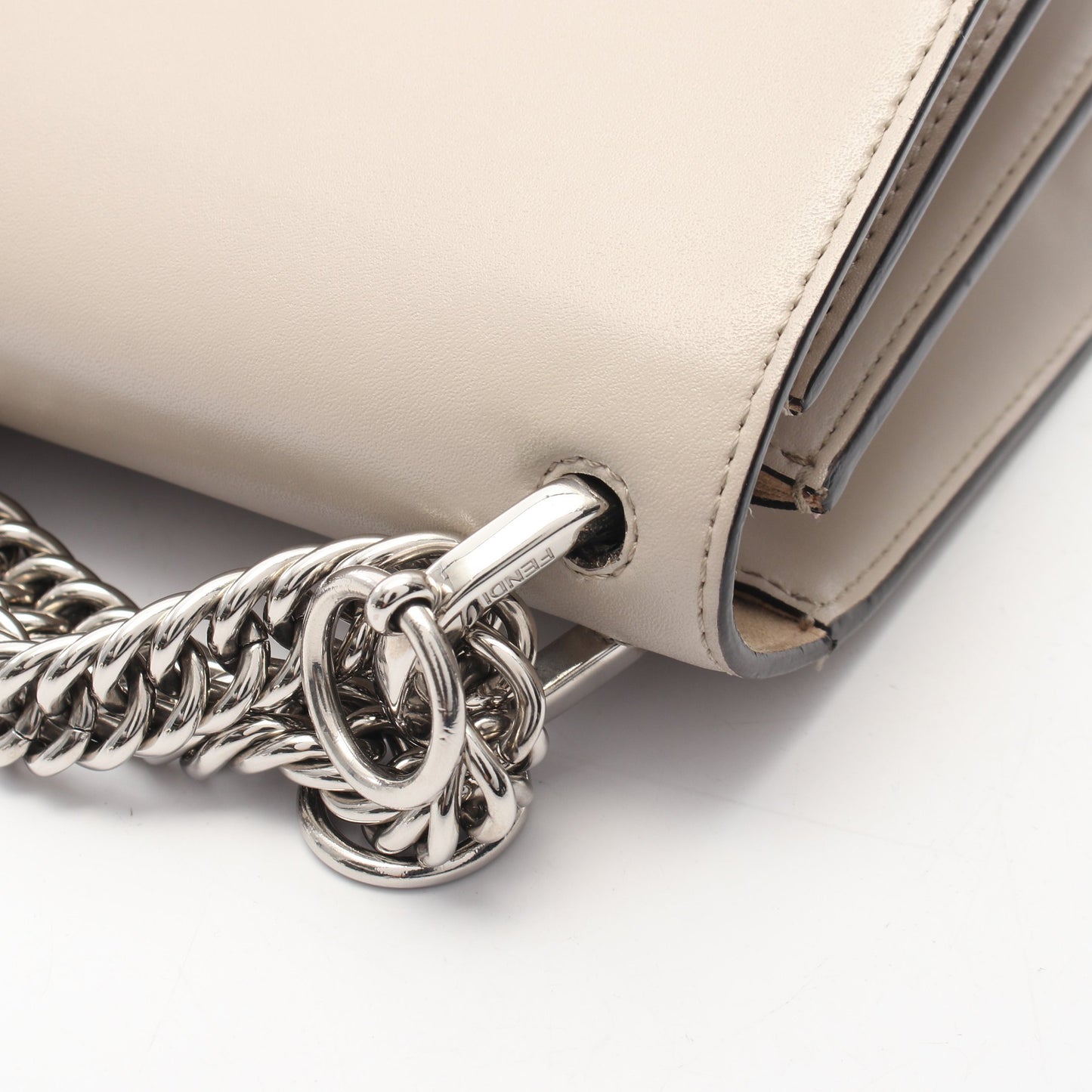 MINI KAN I ミニ キャナイ チェーンショルダーバッグ レザー ベージュ フェンディ バッグ FENDI