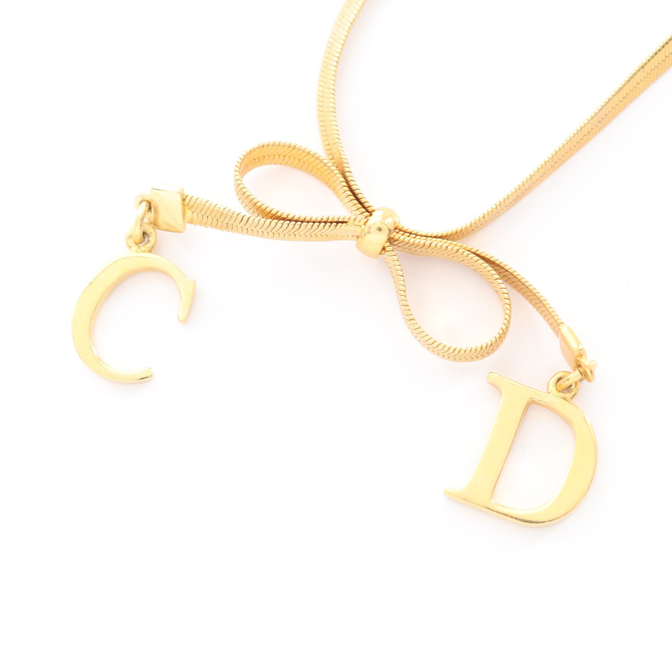 クリスチャンディオール　リボンCD 筆記体ロゴ　ネックレス クリスチャンディオール リボンCD 筆記体ロゴ ネックレス Christian