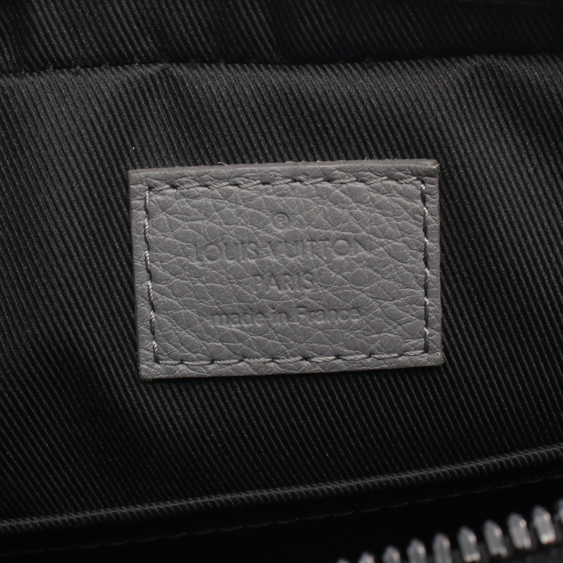 トリオメッセンジャー モノグラムシャドウ ショルダーバッグ レザー グレー ルイヴィトン バッグ LOUIS VUITTON