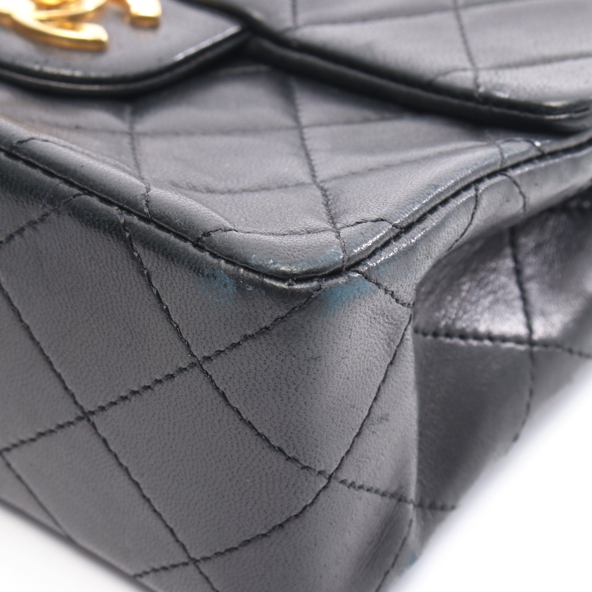 ミニマトラッセ チェーンショルダーバッグ ラムスキン ブラック ゴールド金具 シャネル バッグ CHANEL