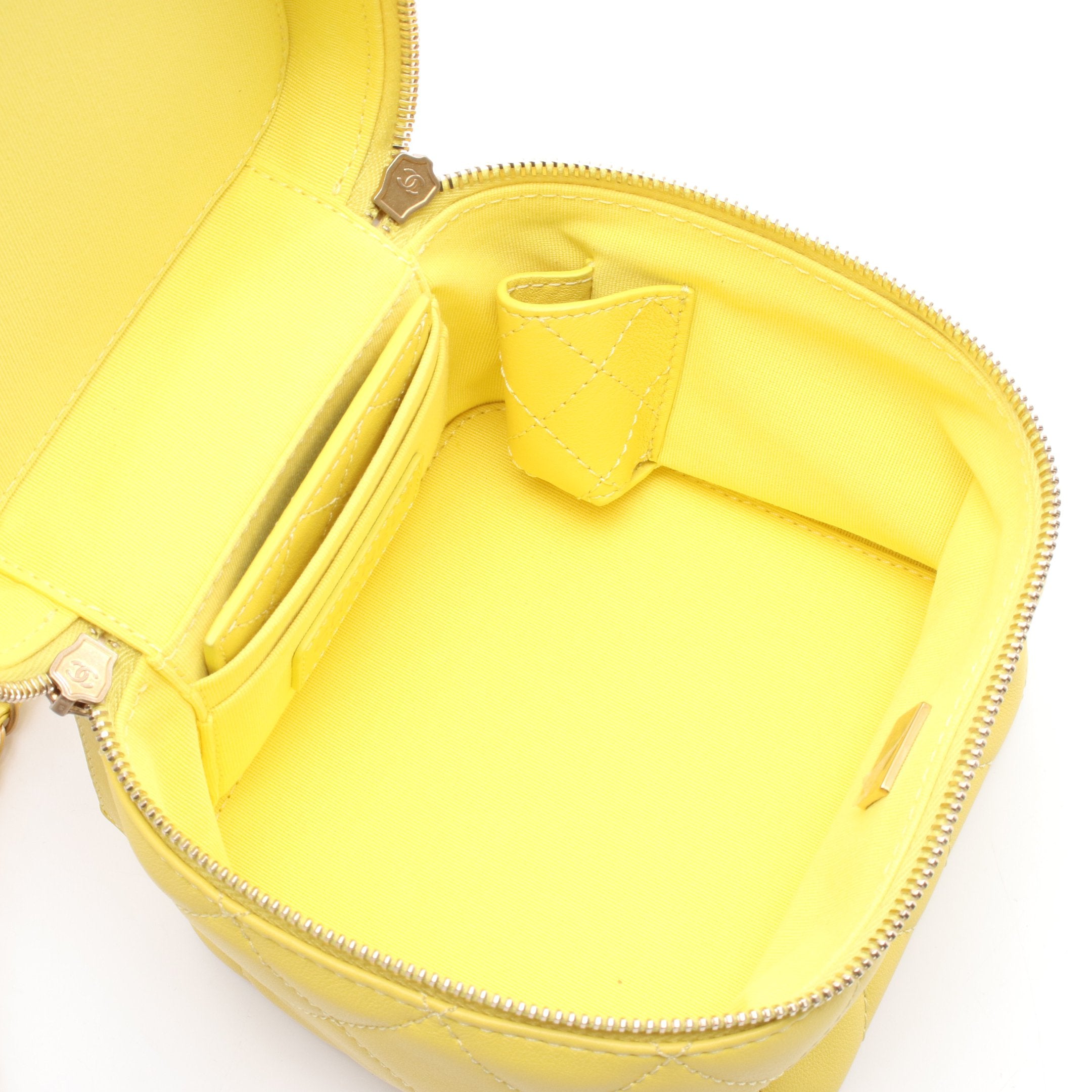 マトラッセ バニティバッグ チェーンショルダーバッグ レザー イエロー