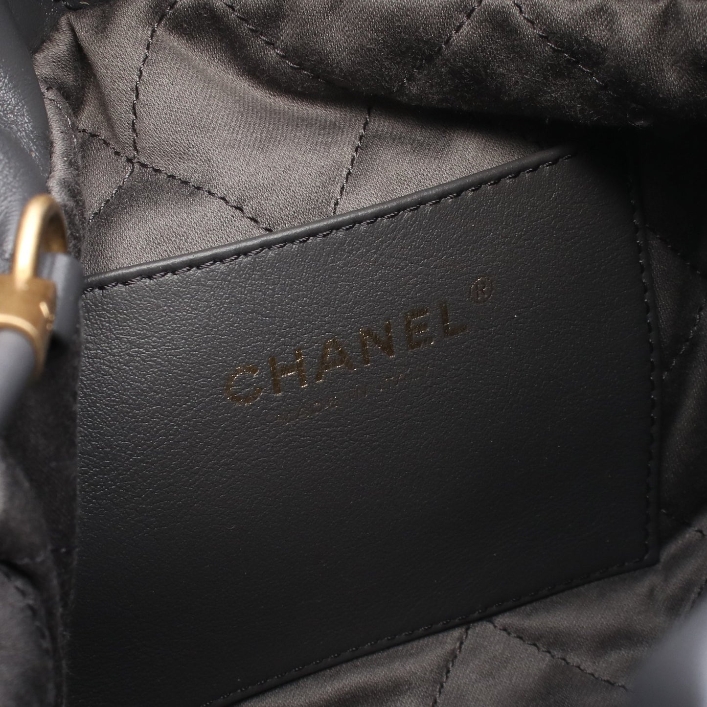 CHANEL 22 ミニ チェーンショルダーバッグ レザー グレー ゴールド金具 シャネル バッグ CHANEL