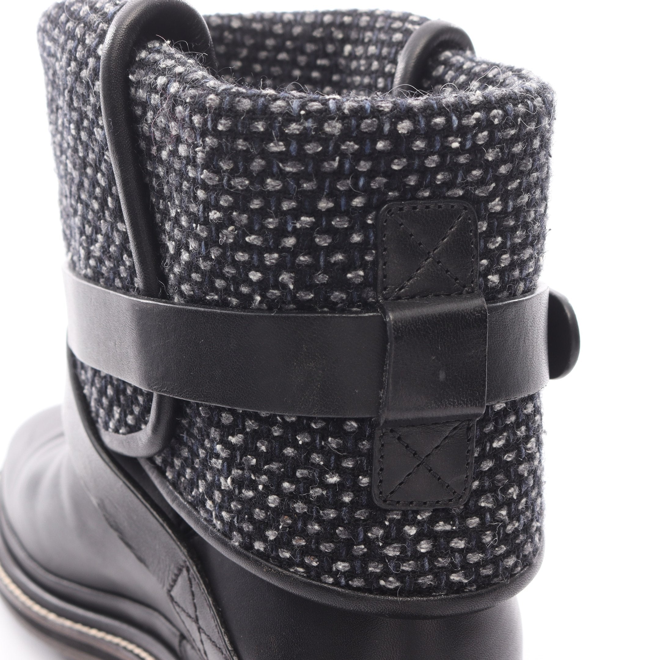 ココマーク エンジニアブーツ ツイード レザー ブラック シャネル – RECLO