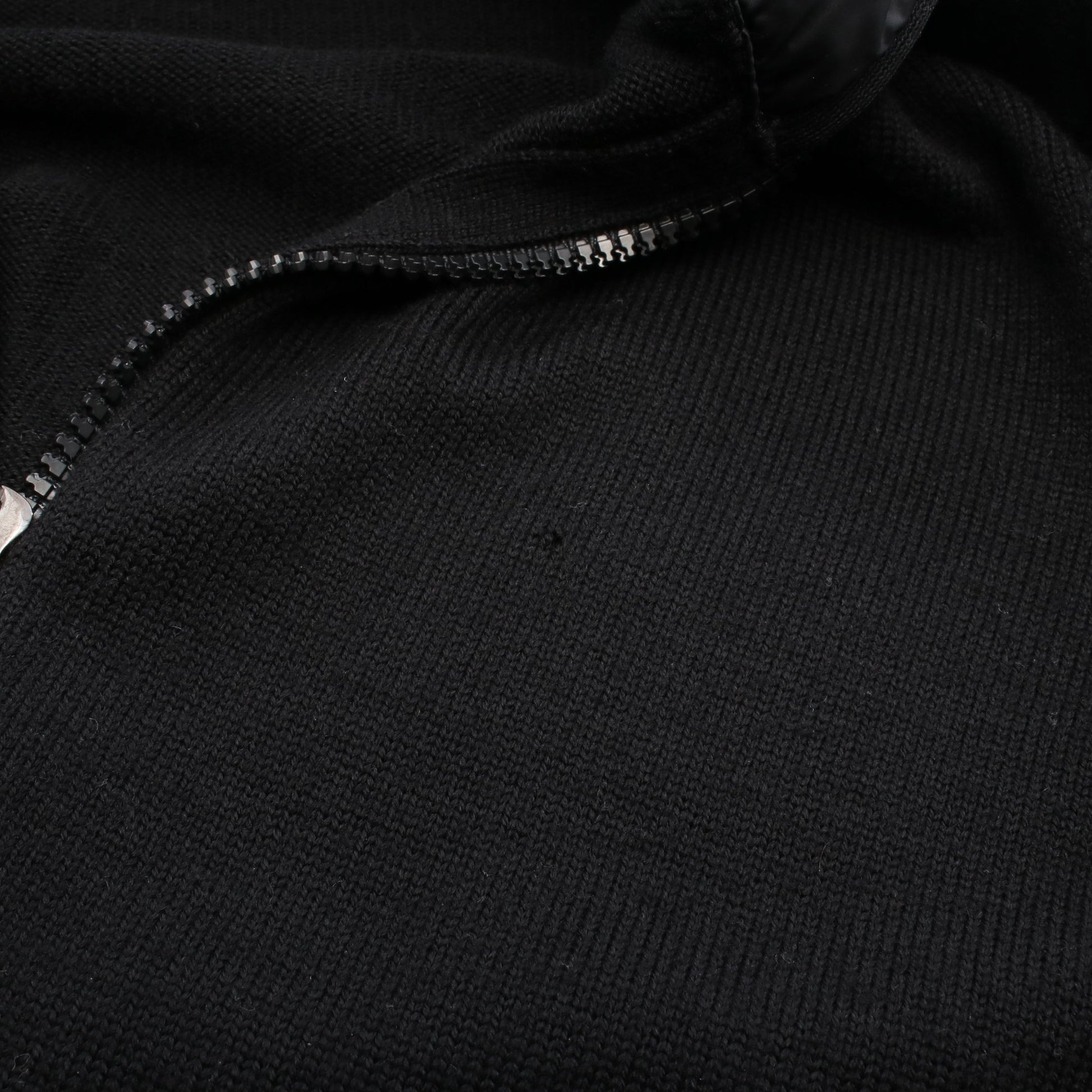 ニットパーカー カーディガン ウール ナイロン ブラック ダウン切替 フード付き モンクレール トップス MONCLER