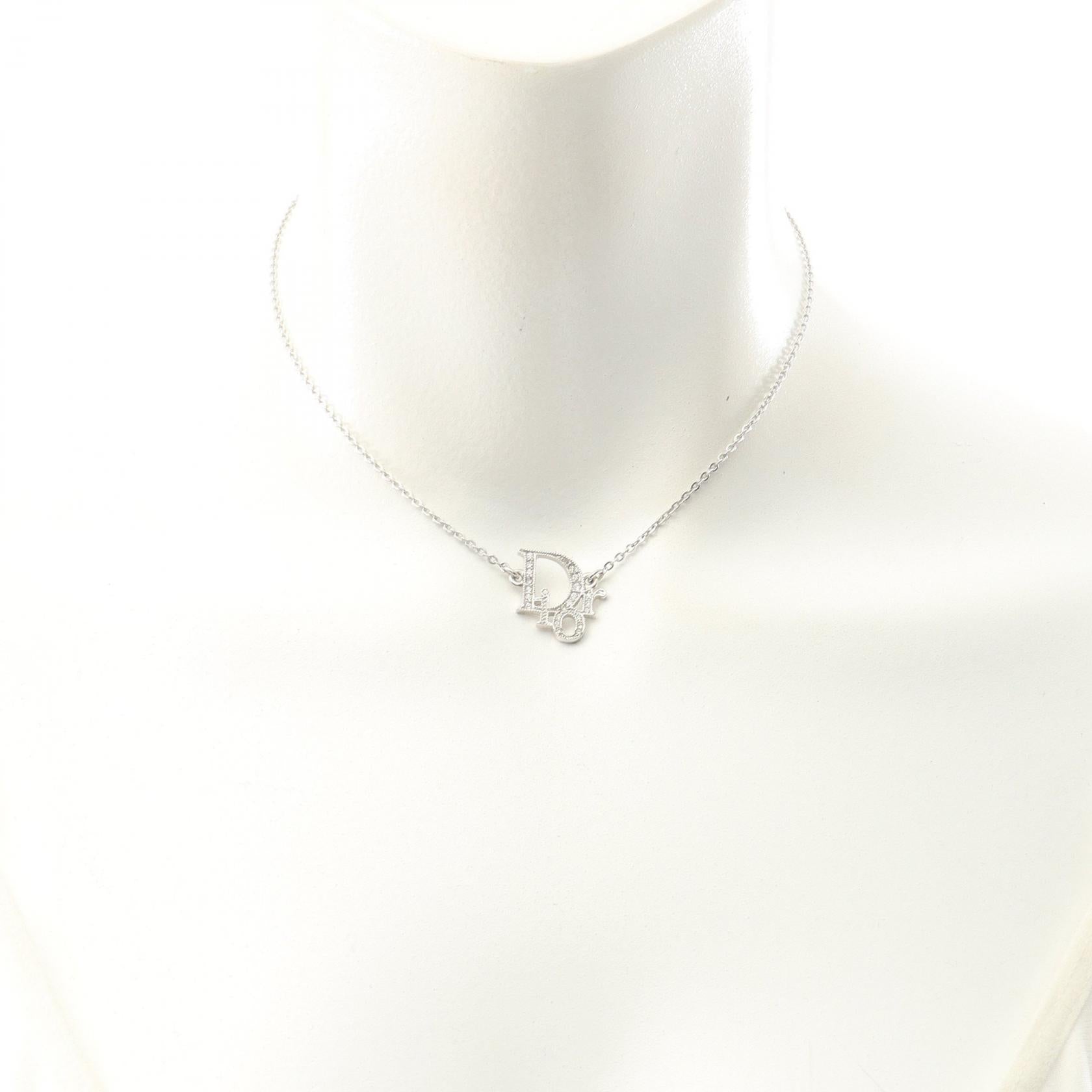ネックレス ラインストーン シルバー クリア ロゴ クリスチャン