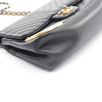 Vステッチ Wチェーンショルダーバッグ ラムスキン ブラック ゴールド金具 シャネル バッグ CHANEL