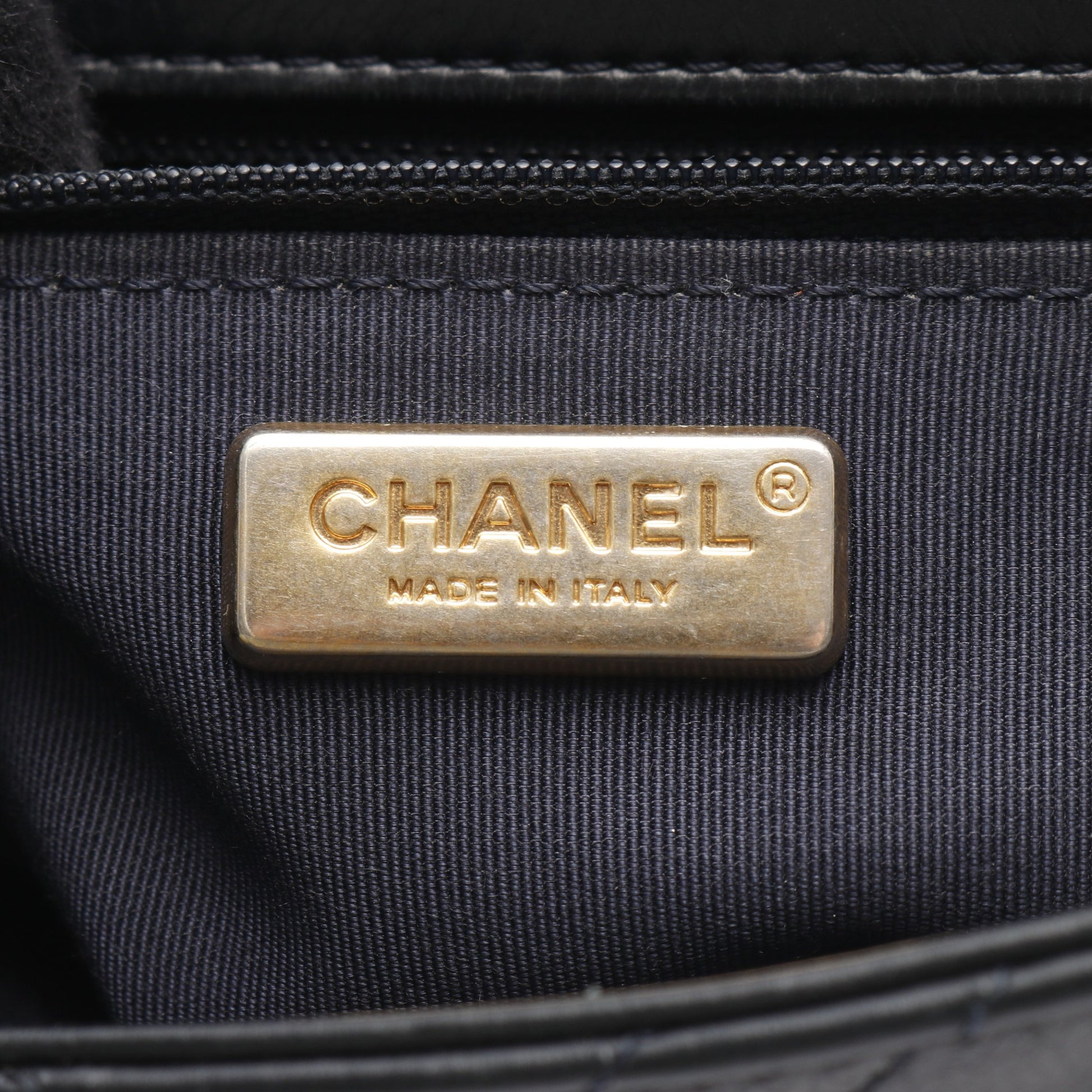 Vステッチ Wチェーンショルダーバッグ ラムスキン ブラック ゴールド金具 シャネル バッグ CHANEL