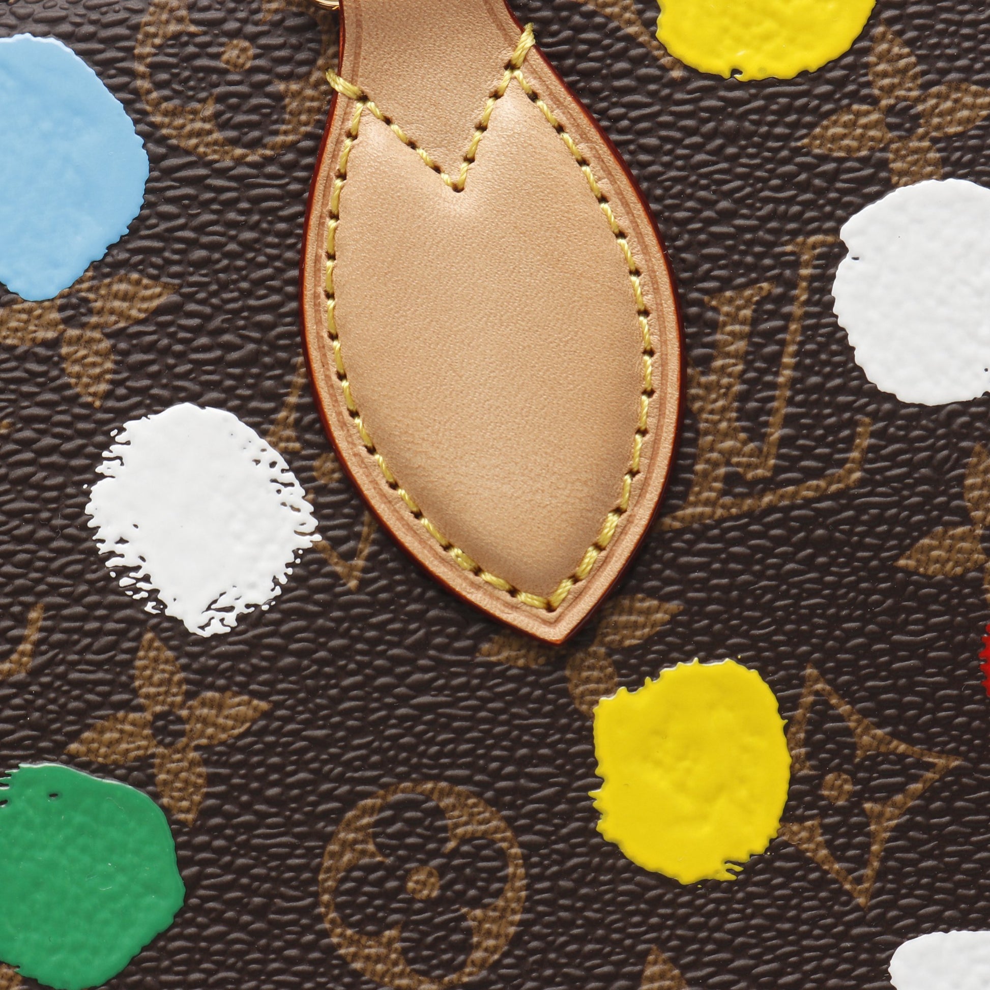 LOUIS VUITTON × yayoi kusama オンザゴーPM ハンドバッグ PVC レザー ブラウン マルチカラー 2WAY ルイヴィトン バッグ LOUIS VUITTON