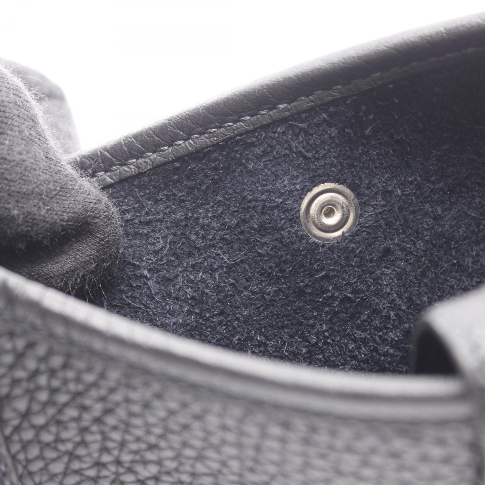 エルメス HERMES エヴリンTPM アマゾン キャバン ローズショッキング ブルーインディゴ ショルダーバッグ バッグ トリヨンクレマンス トリヨンクレマンス レディース ネイビー系 【中古】 エヴリンTPM アマゾン キャバン ローズショッキング ブルーインディゴ