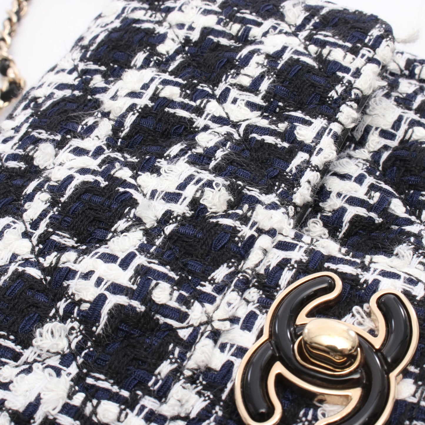 ミニマトラッセ20 チェーンショルダーバッグ ツイード ブラック ホワイト ネイビー ゴールド金具 シャネル バッグ CHANEL