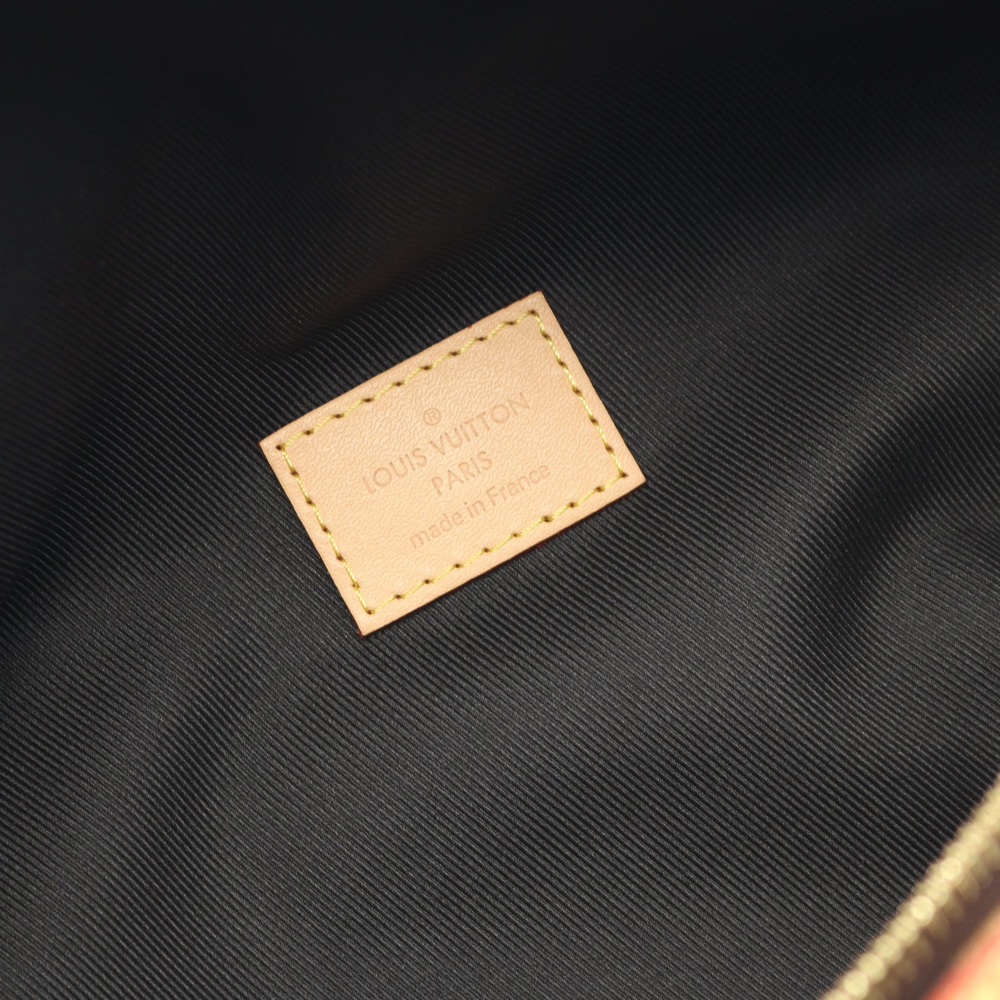 バムバッグ モノグラム ボディバッグ ウエストバッグ PVC レザー ブラウン ルイヴィトン バッグ LOUIS VUITTON