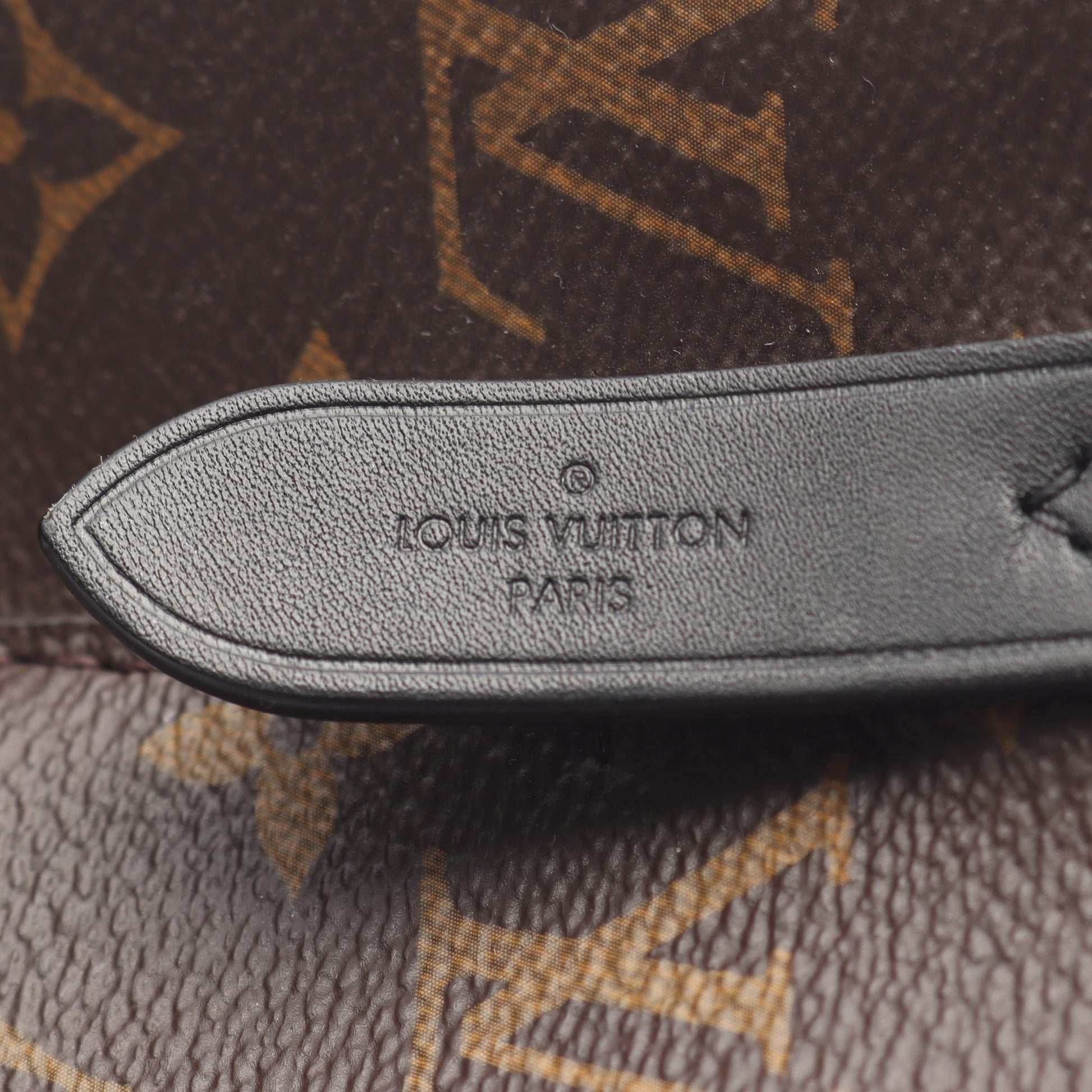 ネオノエ モノグラム ノワール ショルダーバッグ PVC レザー ブラウン ブラック ルイヴィトン バッグ LOUIS VUITTON