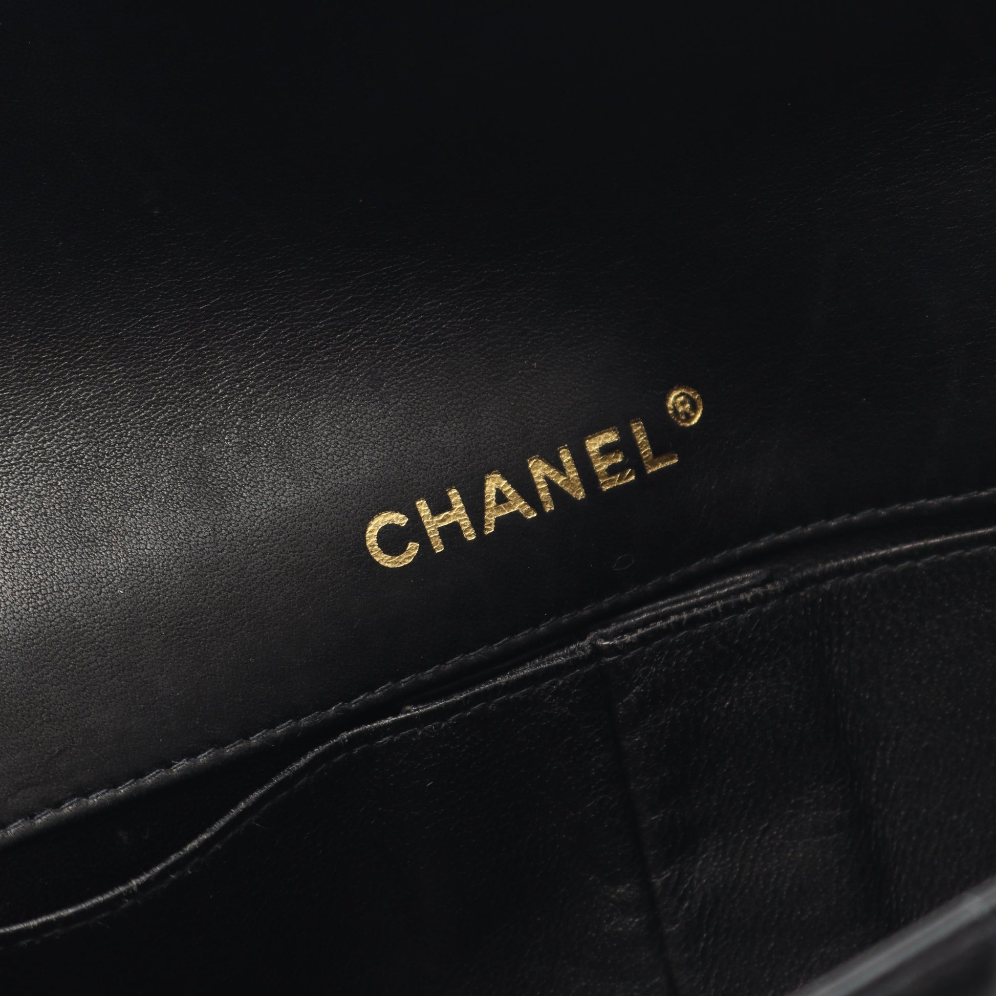 チョコバー チェーンショルダーバッグ ラムスキン ブラック ゴールド金具 シャネル バッグ CHANEL
