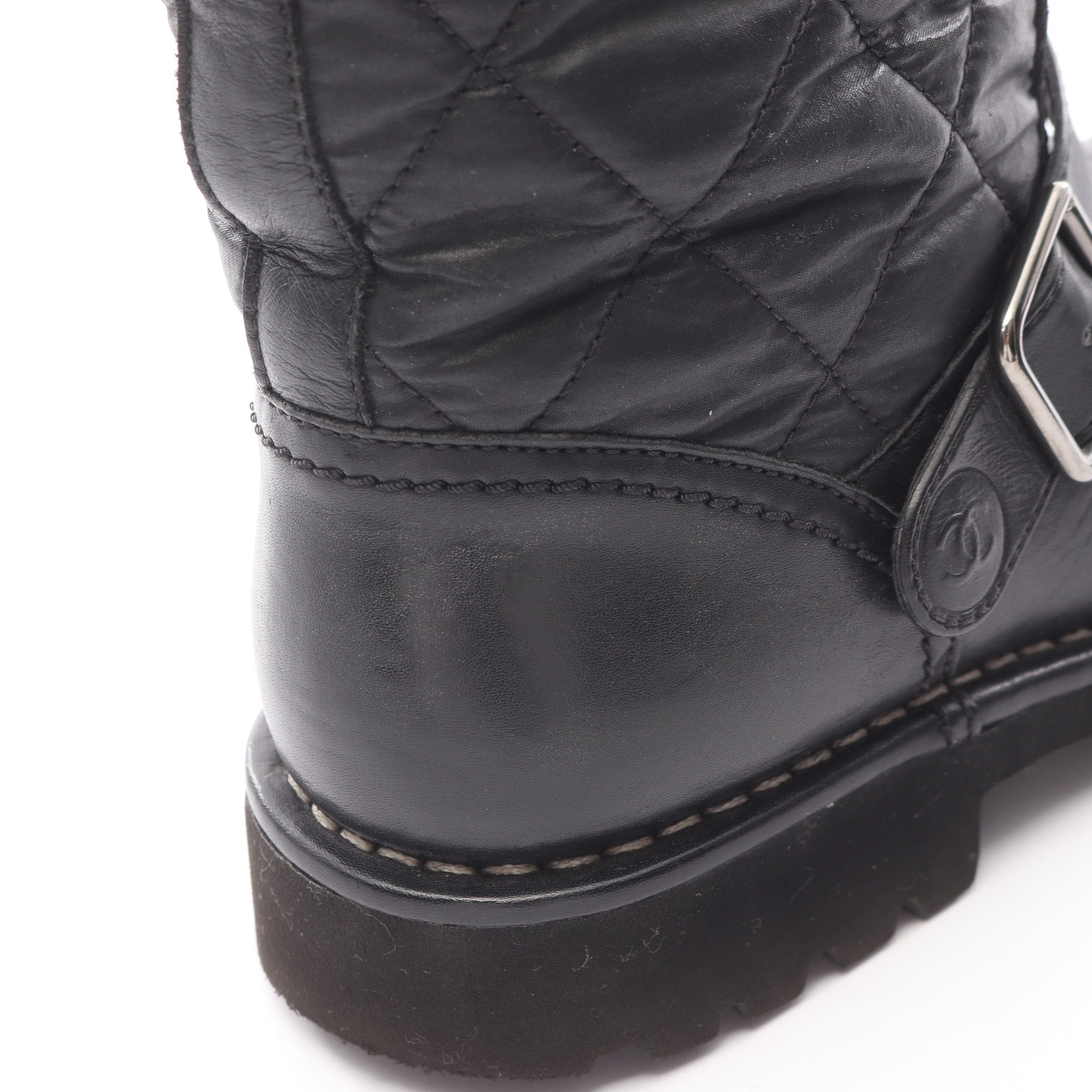 ココマーク エンジニアブーツ レザー ブラック シャネル – RECLO