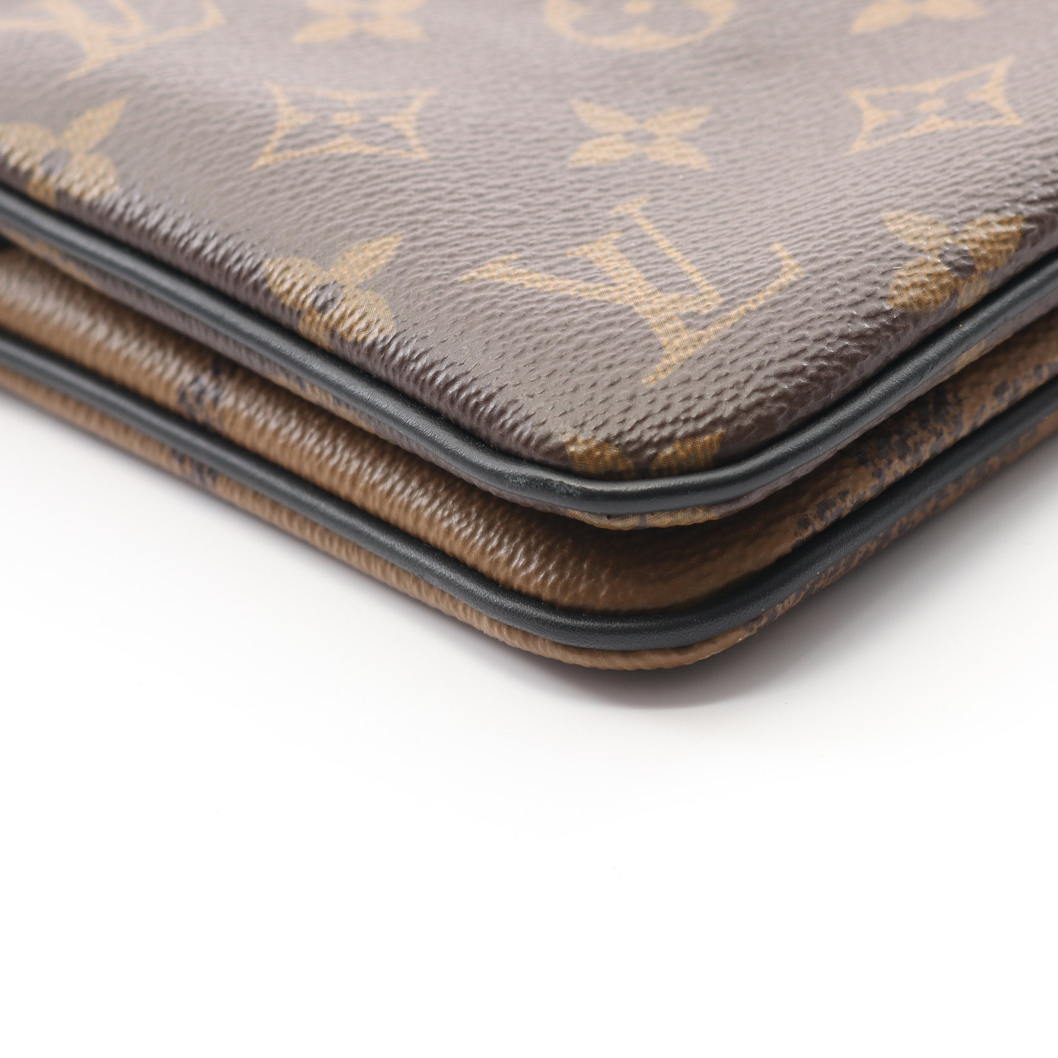 ルイヴィトン　ショルダー　ドゥーブルジップ　モノグラムジャイアント　リバース ポシェット ドゥーブル ジップ モノグラムジャイアント リバース