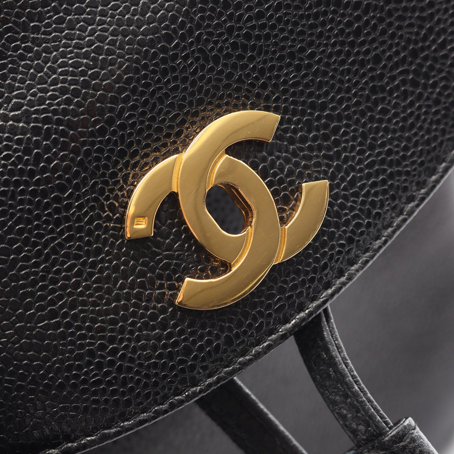 ココマーク バックパック リュックサック キャビアスキン ブラック ゴールド金具 シャネル バッグ CHANEL