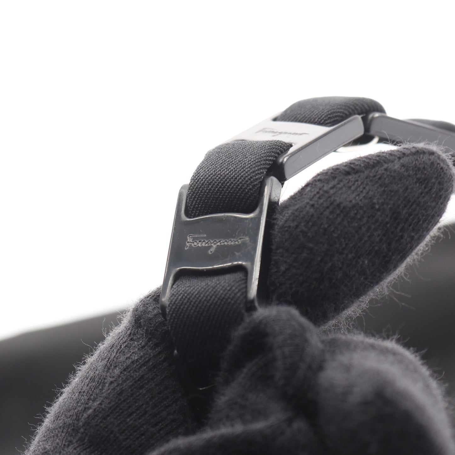 ヴァラ ワンショルダーバッグ キャンバス ブラック サルヴァトーレフェラガモ バッグ Salvatore Ferragamo
