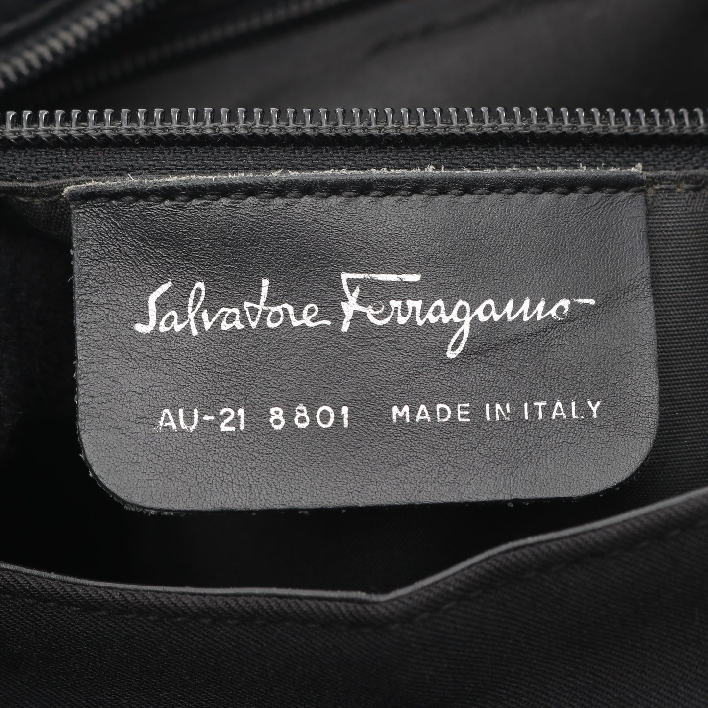 ヴァラ ワンショルダーバッグ キャンバス ブラック サルヴァトーレフェラガモ バッグ Salvatore Ferragamo