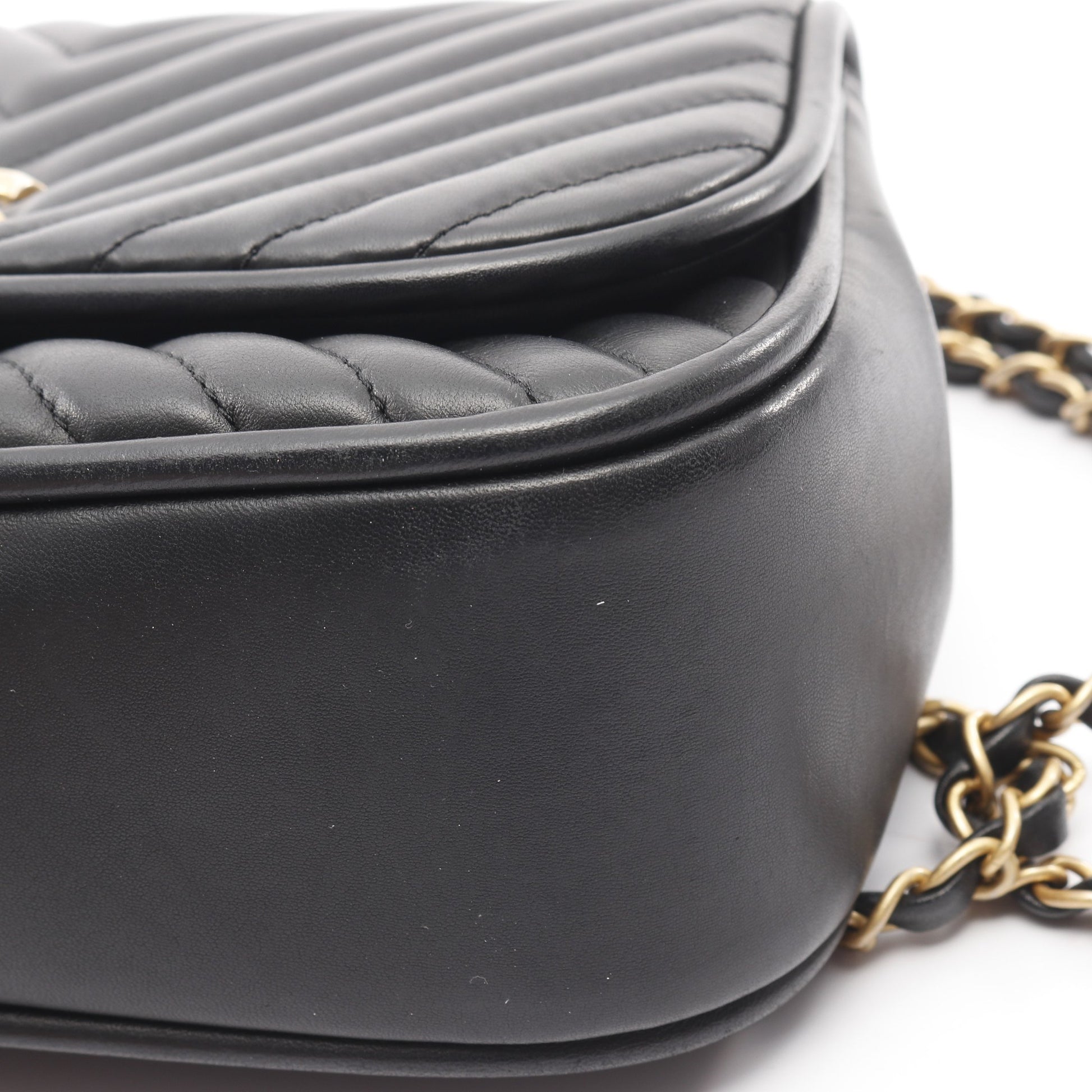 Vステッチ シェブロン チェーンショルダーバッグ ラムスキン ブラック ゴールド金具 2WAY シャネル バッグ CHANEL