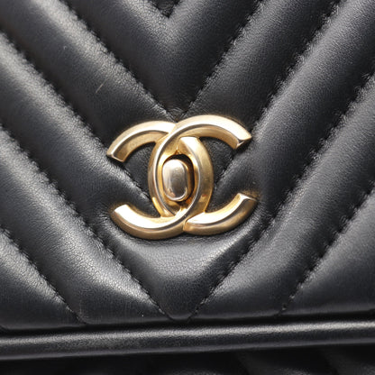 Vステッチ シェブロン チェーンショルダーバッグ ラムスキン ブラック ゴールド金具 2WAY シャネル バッグ CHANEL