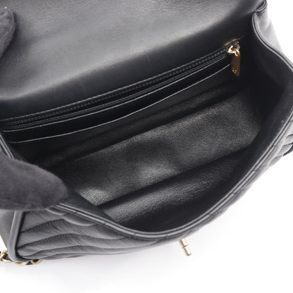 Vステッチ シェブロン チェーンショルダーバッグ ラムスキン ブラック ゴールド金具 2WAY シャネル バッグ CHANEL