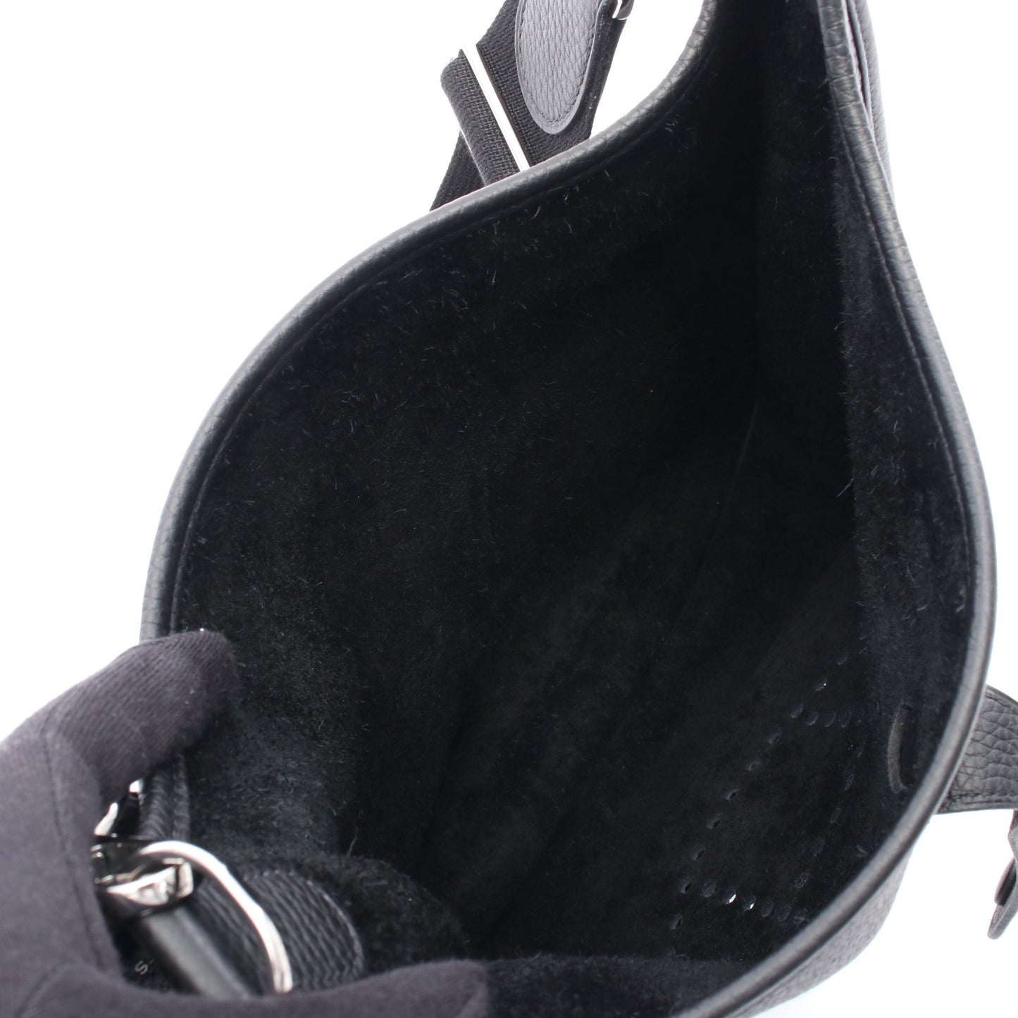 エヴリン 3 トロワ PM ショルダーバッグ トリヨンクレマンス ブラック シルバー金具 Z刻印 エルメス バッグ HERMES