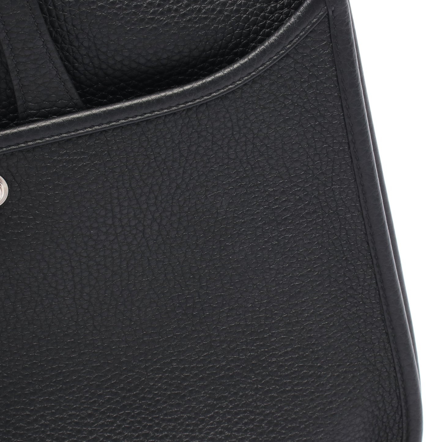 エヴリン 3 トロワ PM ショルダーバッグ トリヨンクレマンス ブラック シルバー金具 Z刻印 エルメス バッグ HERMES