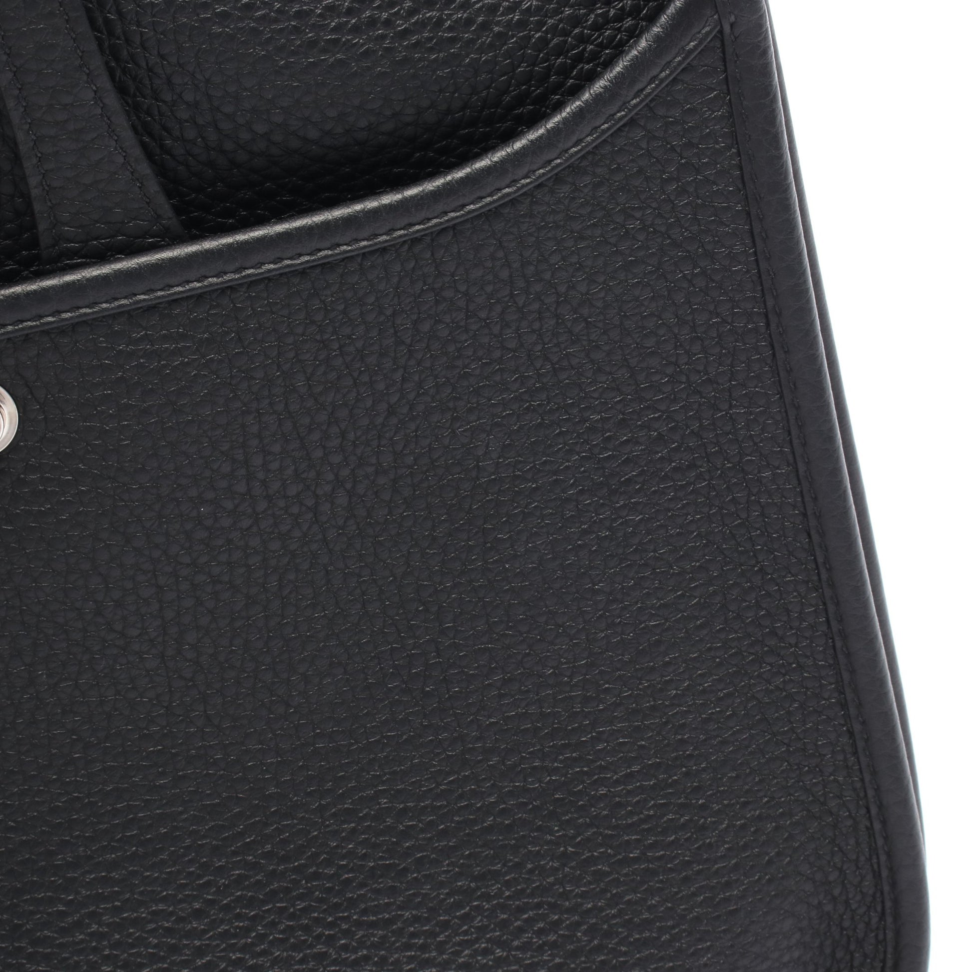 エヴリン 3 トロワ PM ショルダーバッグ トリヨンクレマンス ブラック シルバー金具 Z刻印 エルメス バッグ HERMES