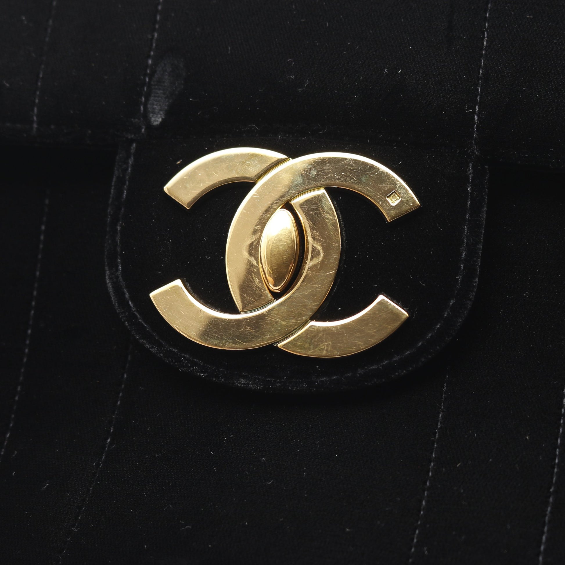 マドモアゼル デカココマーク Wチェーンショルダーバッグ ベロア ブラック ゴールド金具 シャネル バッグ CHANEL