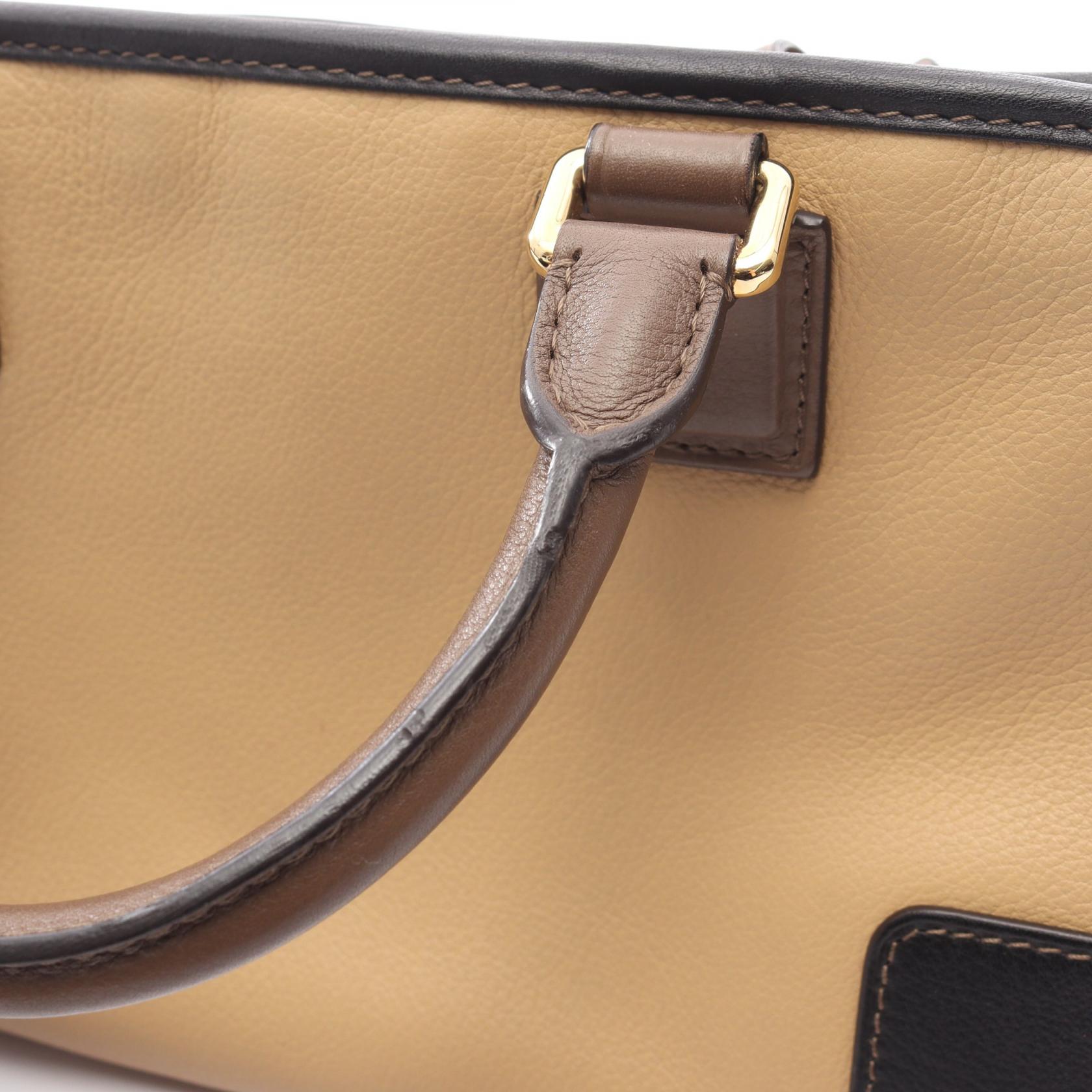 アマソナ28 ハンドバッグ レザー ベージュ ブラック ブラウン ロエベ