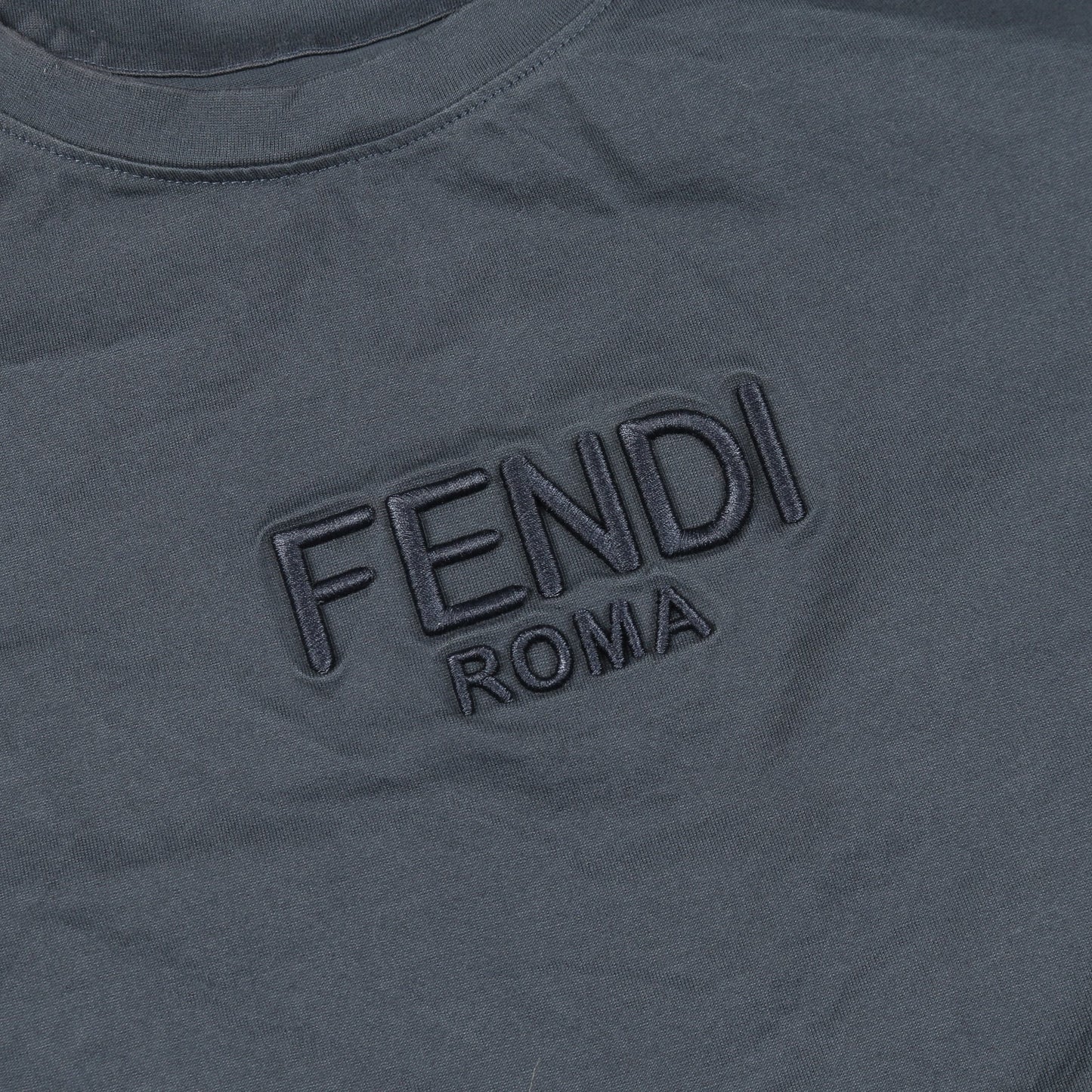 ロゴ刺繍 Tシャツ クルーネック 半袖 コットン グレー フェンディ トップス FENDI