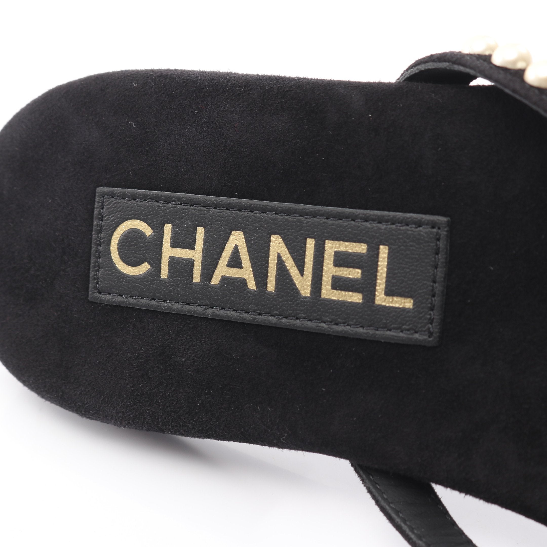 ココマーク パール トングサンダル スエード ブラック 2025クルーズ