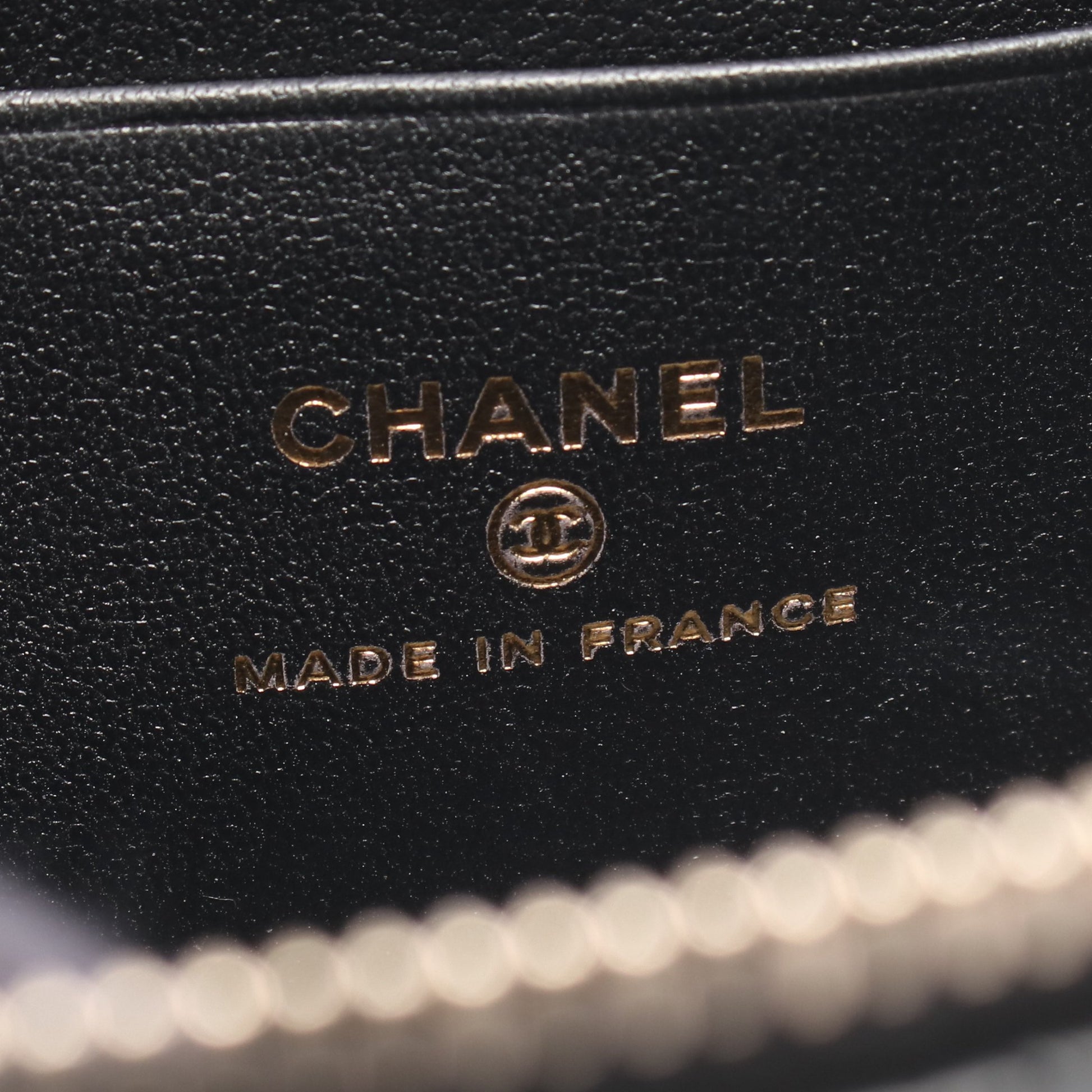 マトラッセ バニティ チェーンショルダーバッグ ラムスキン ブラック ゴールド金具 シャネル バッグ CHANEL
