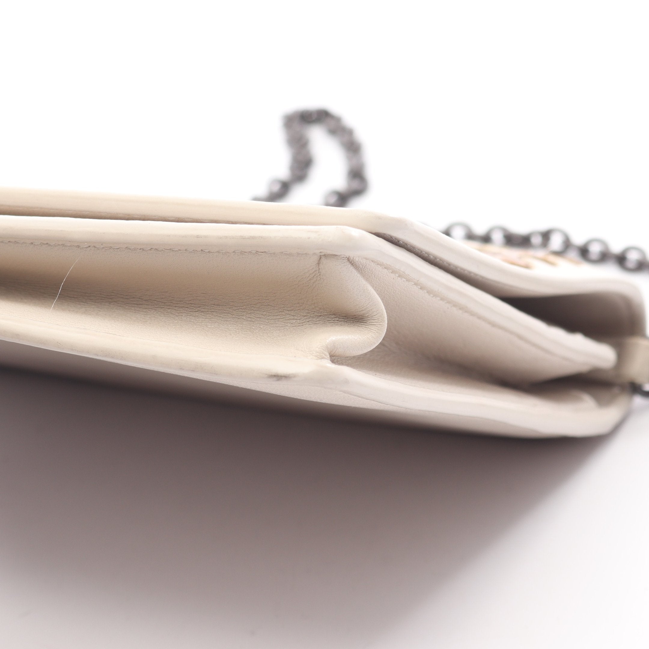 ボッテガヴェネタ オールレザーイントレチャート財布 専用チェーン ボッテガヴェネタ BOTTEGAVENETA チェーンウォレット イントレチャート