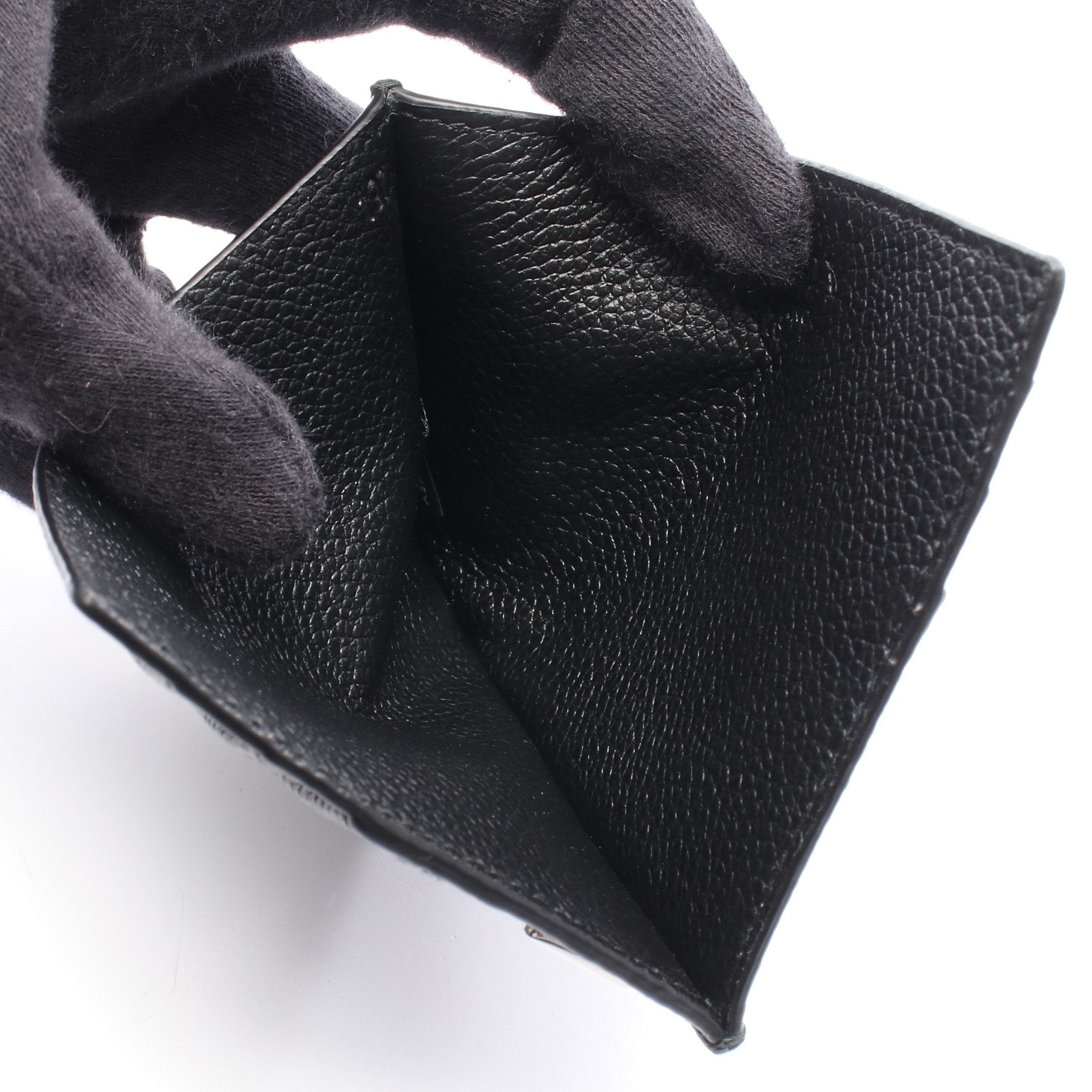 未使用級✨PRADA ケース　カードケース　トライアングルロゴ　レザー トライアングルロゴ カードケース ロゴプリント レザー ブラック