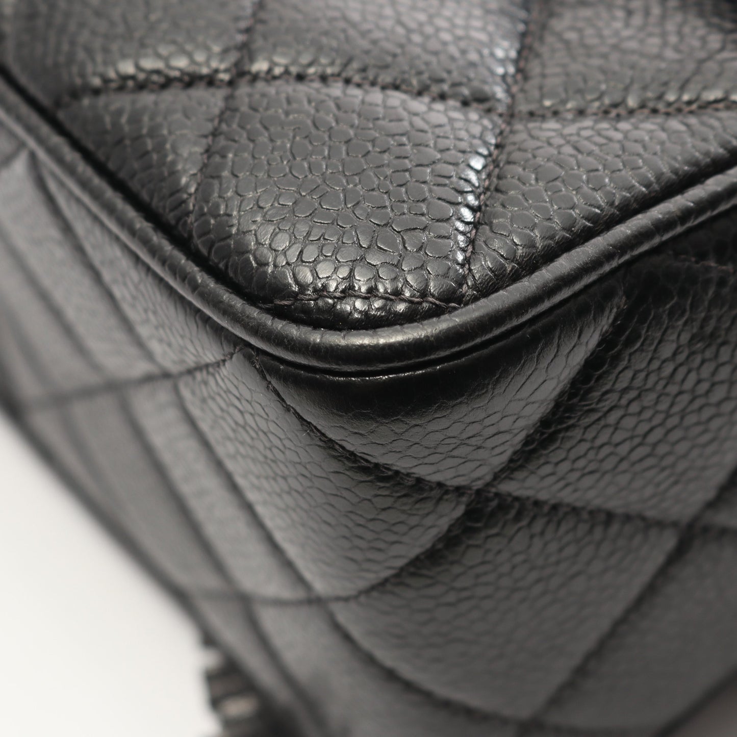 マトラッセ チェーンショルダーバッグ キャビアスキン ブラック ゴールド金具 フリンジ シャネル バッグ CHANEL