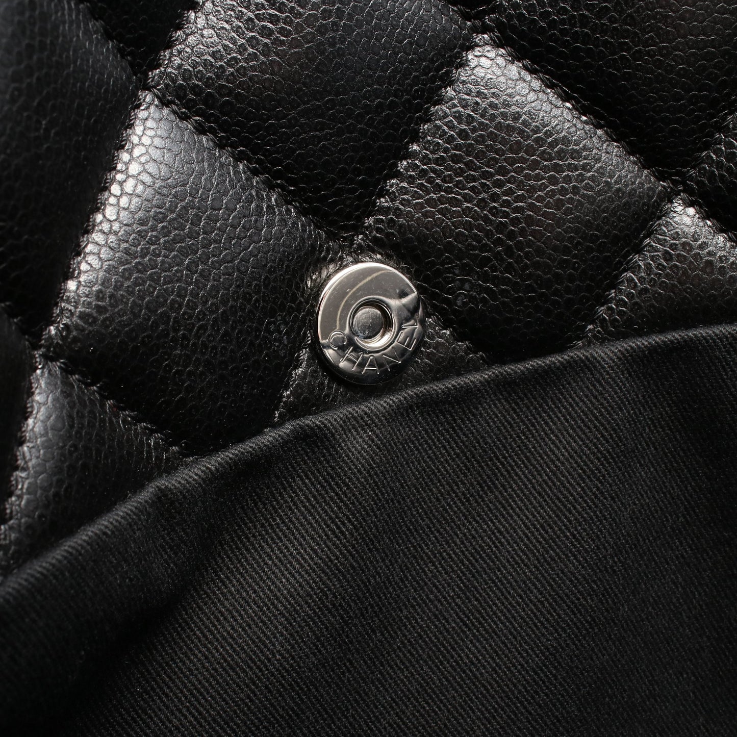マトラッセ チェーンショルダーバッグ チェーントートバッグ キャビアスキン ブラック シルバー金具 シャネル バッグ CHANEL