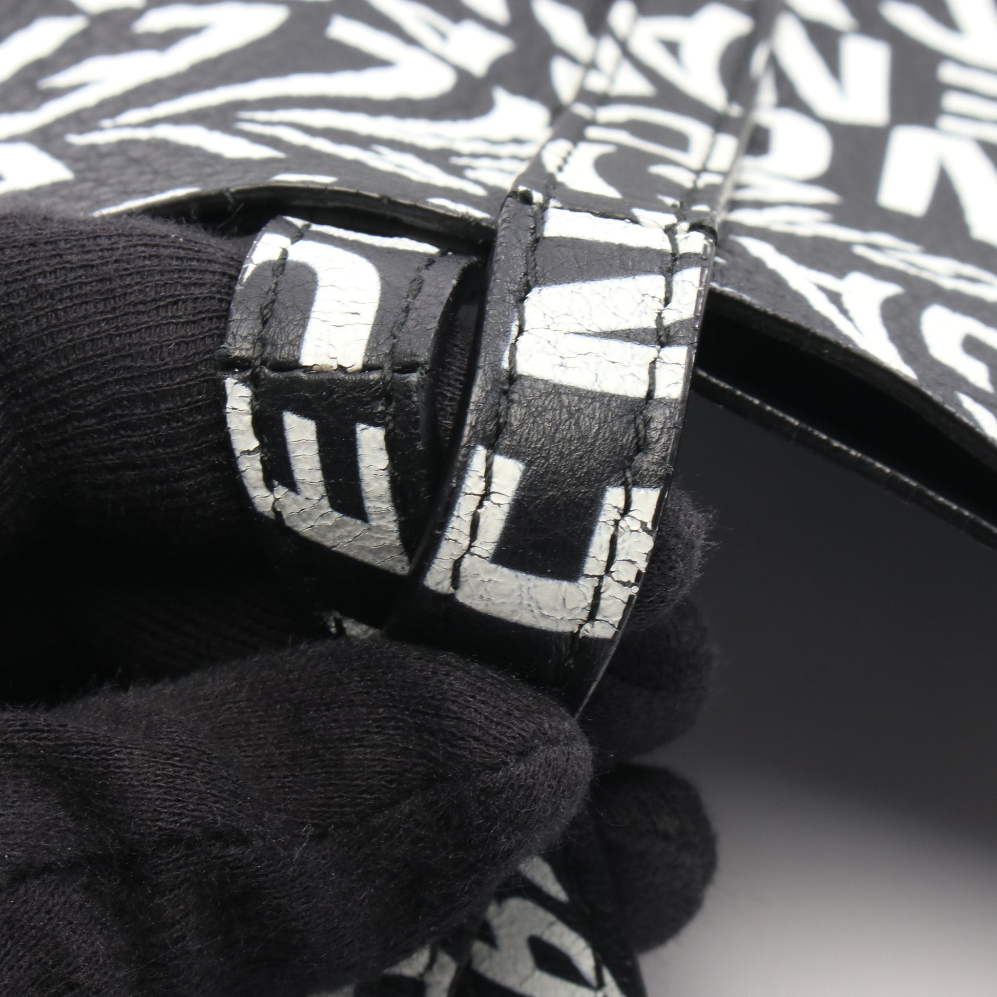EVERYDAY TOTE XS エブリデイ トート ハンドバッグ トートバッグ ロゴ総柄 レザー ブラック ホワイト 2WAY バレンシアガ バッグ BALENCIAGA